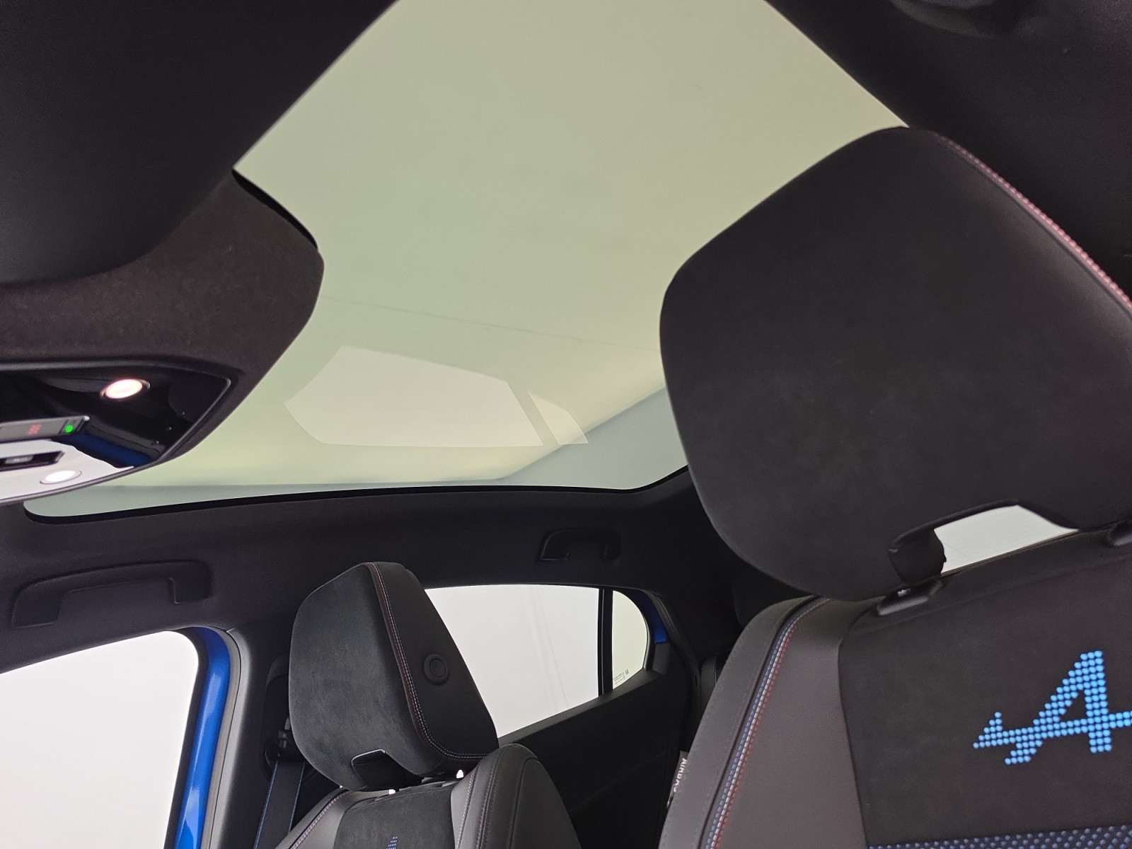 Vente en ligne Renault Rafale  E-Tech full hybrid 200 ch au prix de 42 690 €