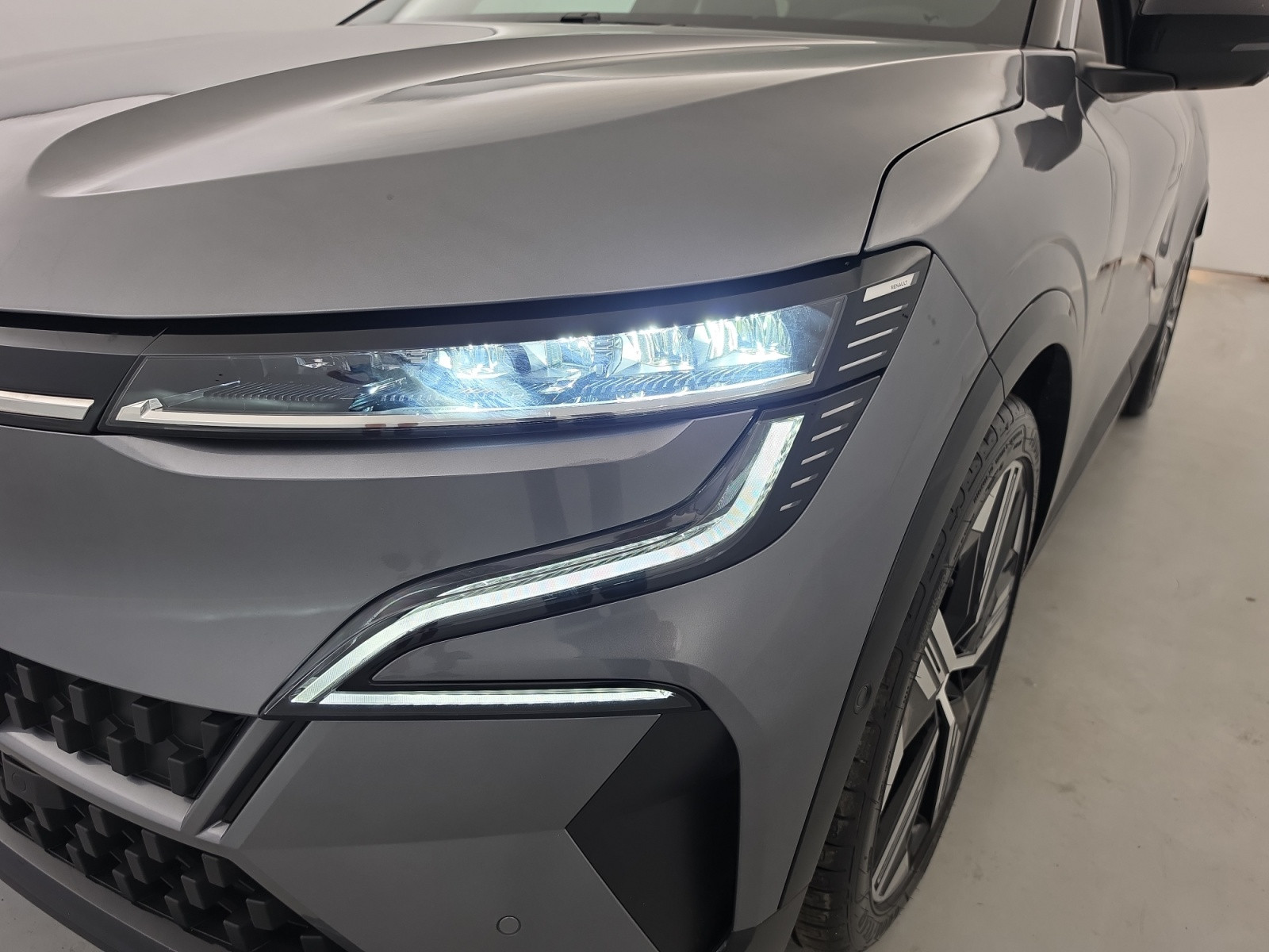 Vente en ligne Renault Megane E-Tech  220 ch autonomie confort GSR2 au prix de 35 490 €