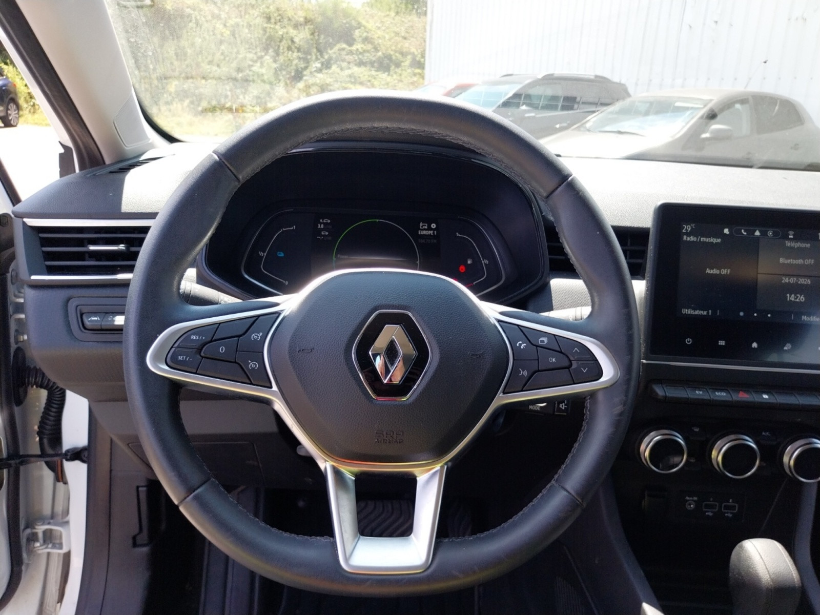 Vente en ligne Renault Clio 5 Clio E-Tech full hybrid 145 au prix de 15 690 €