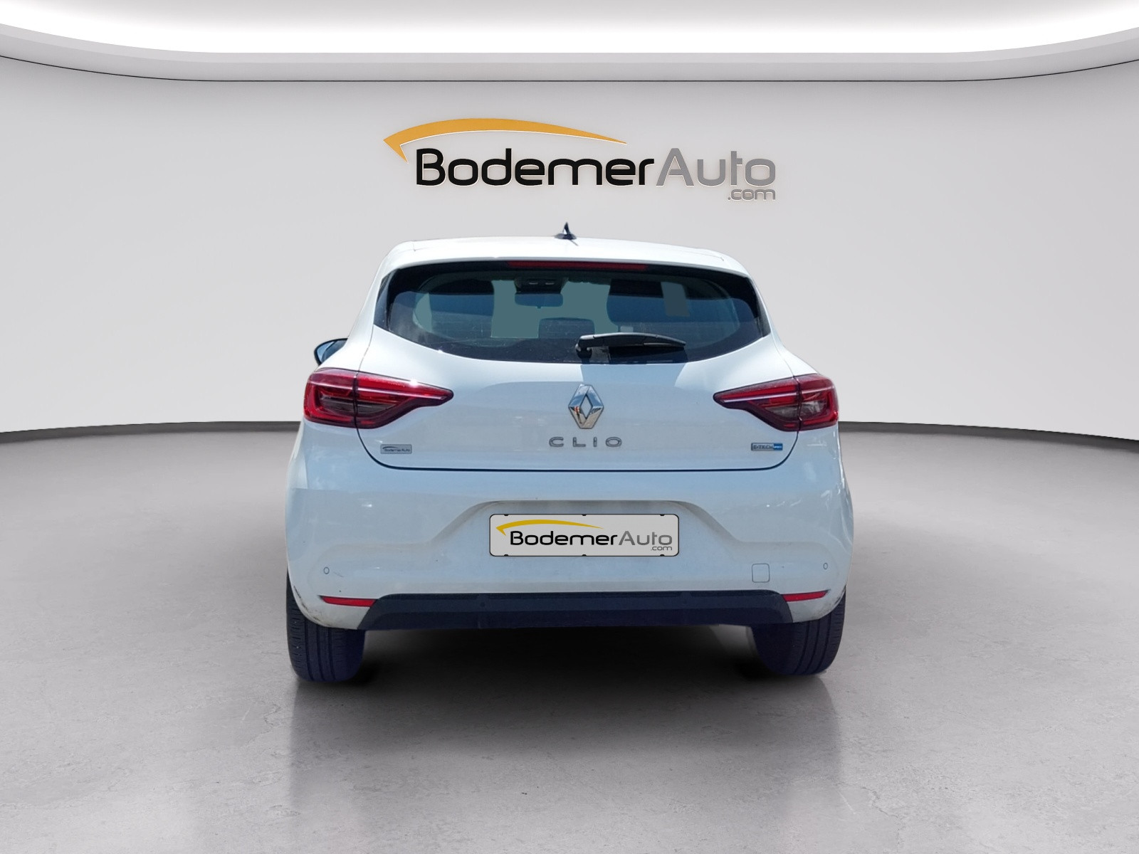 Vente en ligne Renault Clio 5 Clio E-Tech full hybrid 145 au prix de 15 690 €