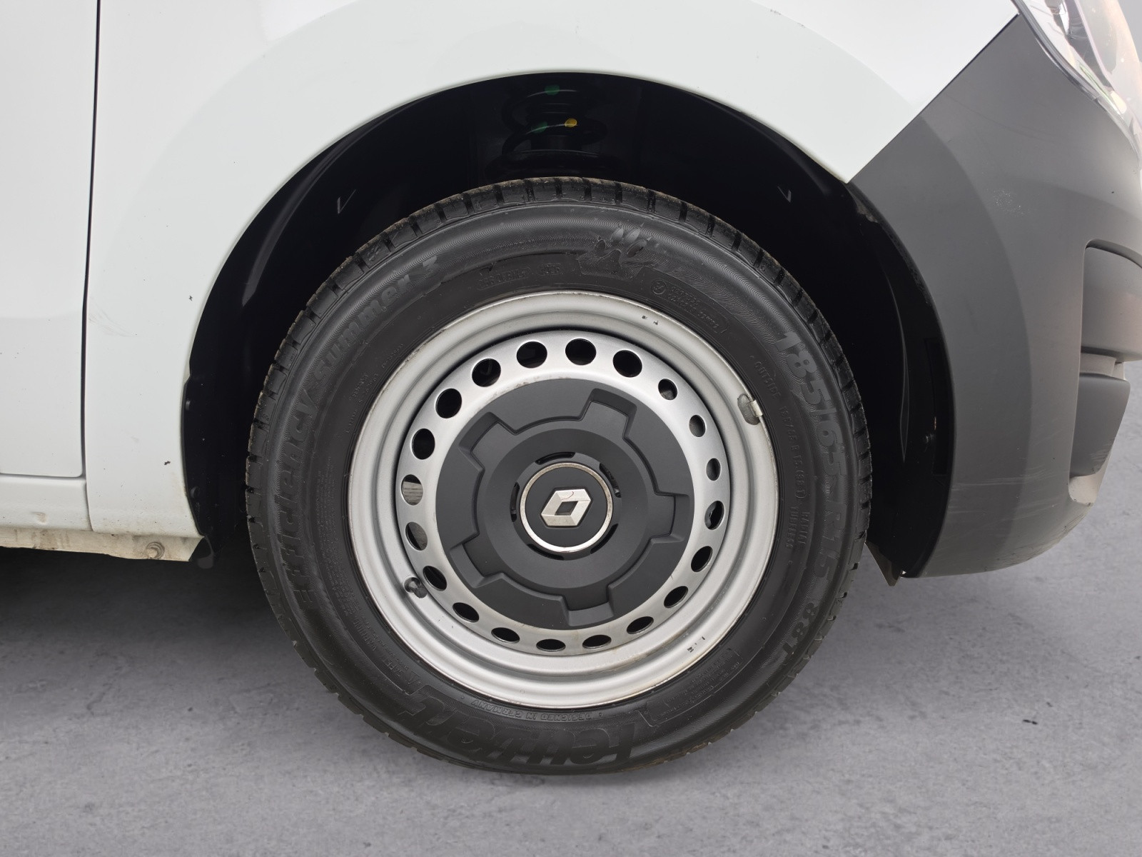 Vente en ligne Renault Express Van  BLUE DCI 95 - 22 au prix de 16 490 €