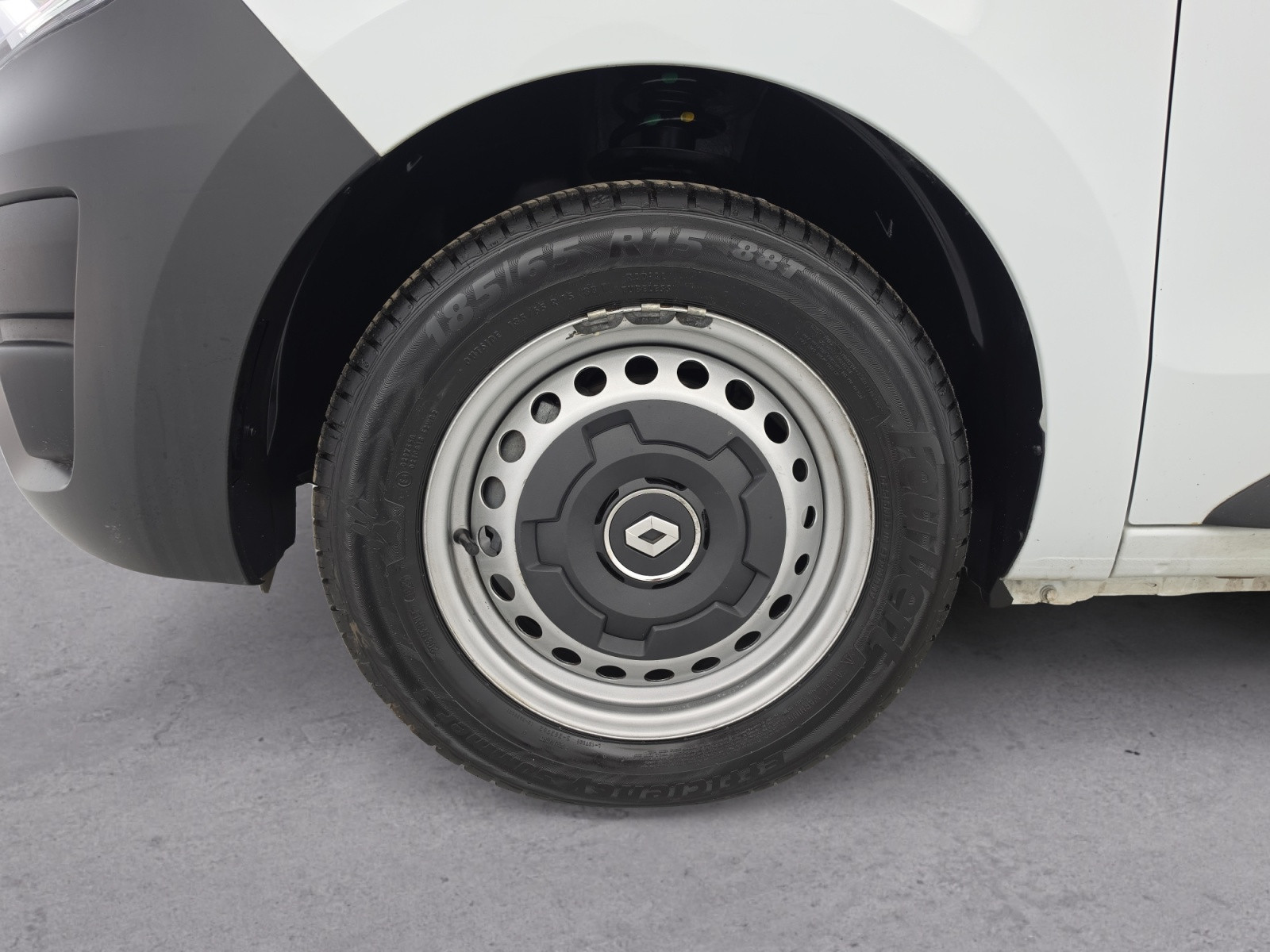 Vente en ligne Renault Express Van  BLUE DCI 95 - 22 au prix de 16 490 €