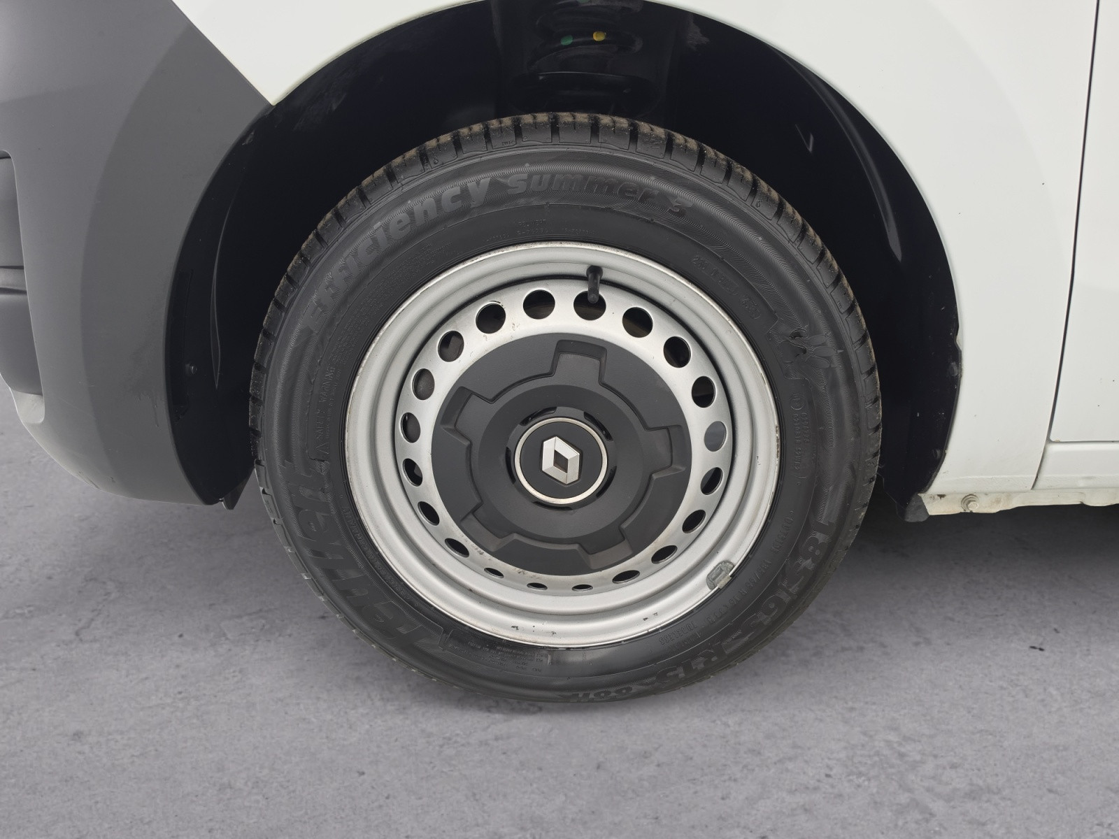 Vente en ligne Renault Express Van  BLUE DCI 95 - 22 au prix de 15 290 €