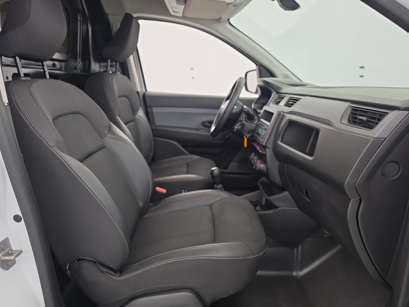Vente en ligne Renault Express Van  BLUE DCI 95 - 22 au prix de 16 290 €