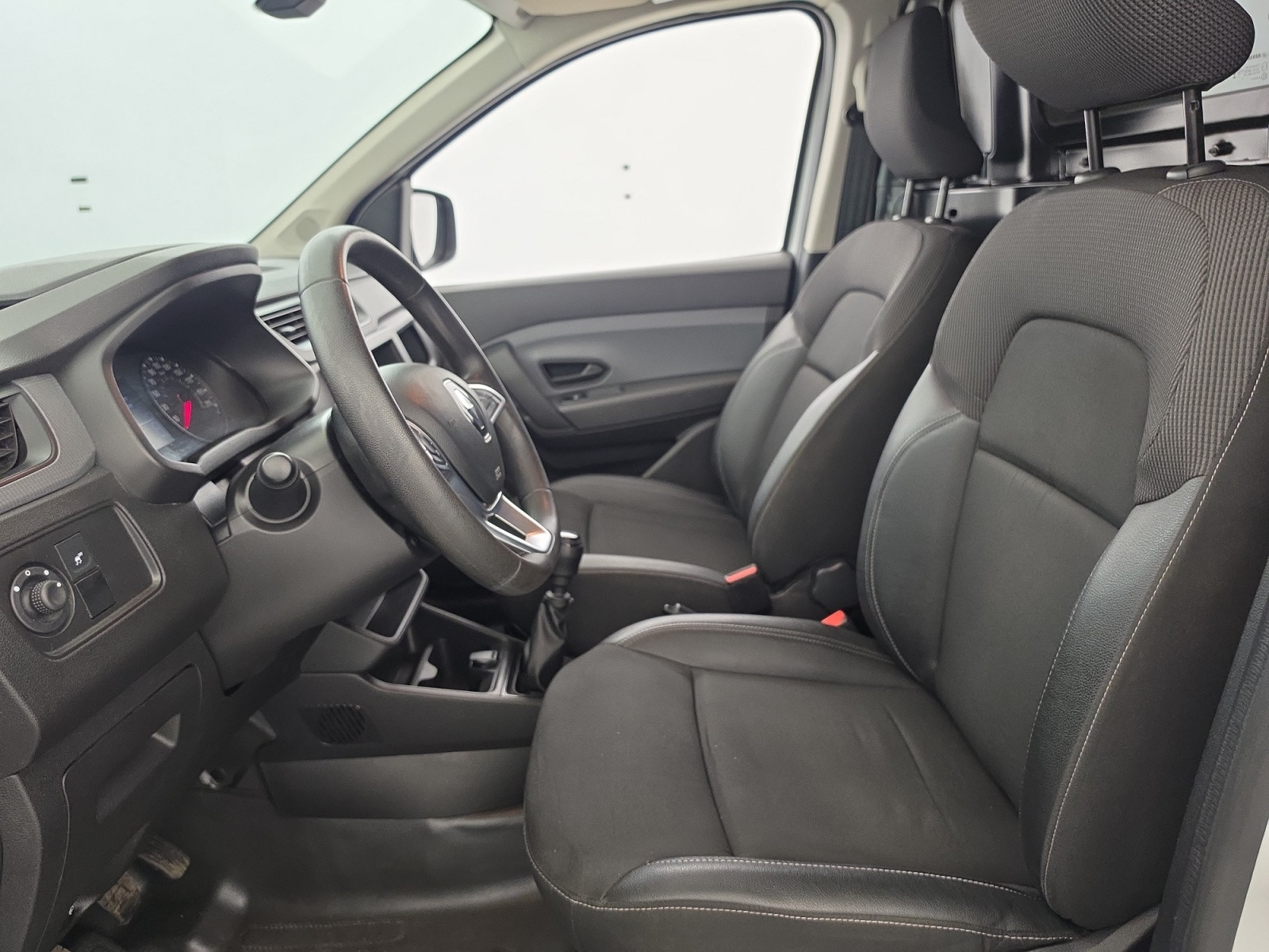 Vente en ligne Renault Express Van  BLUE DCI 95 - 22 au prix de 16 290 €