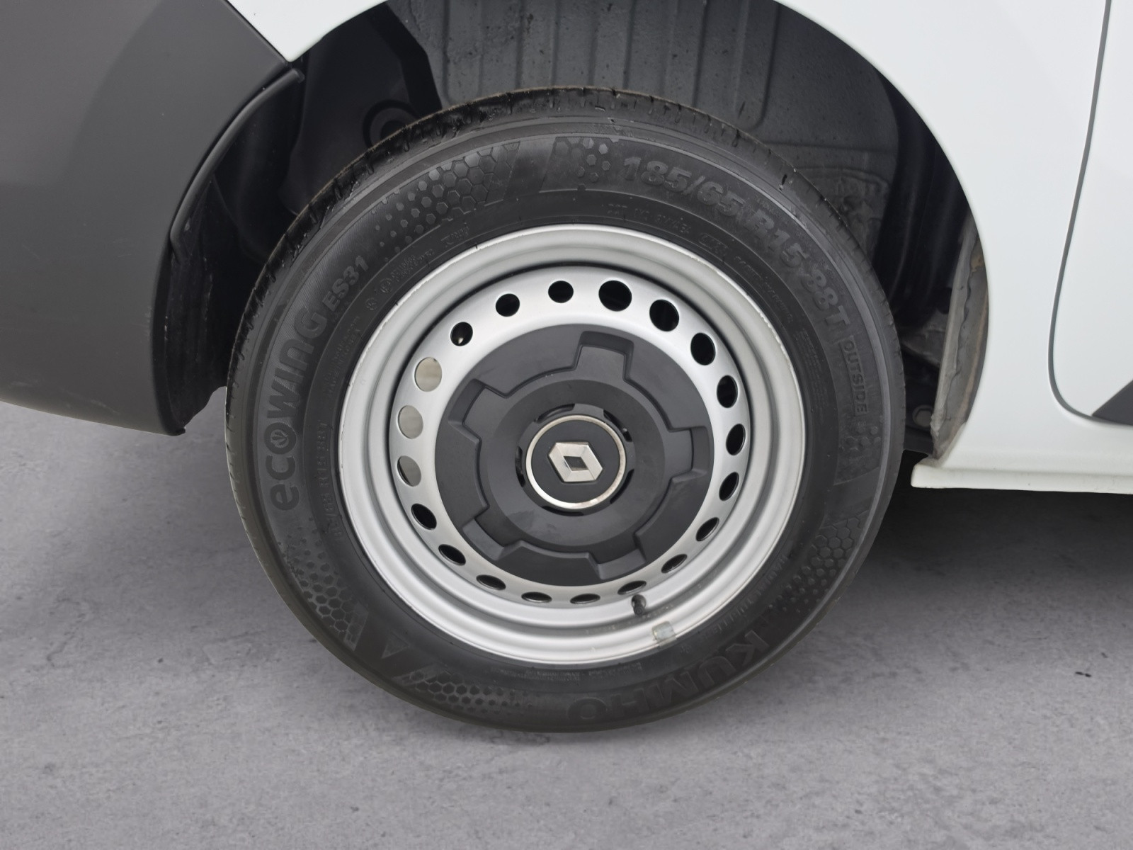 Vente en ligne Renault Express Van  BLUE DCI 95 - 22 au prix de 16 290 €