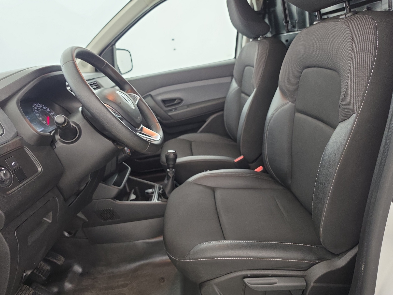 Vente en ligne Renault Express Van  BLUE DCI 95 - 22 au prix de 15 290 €