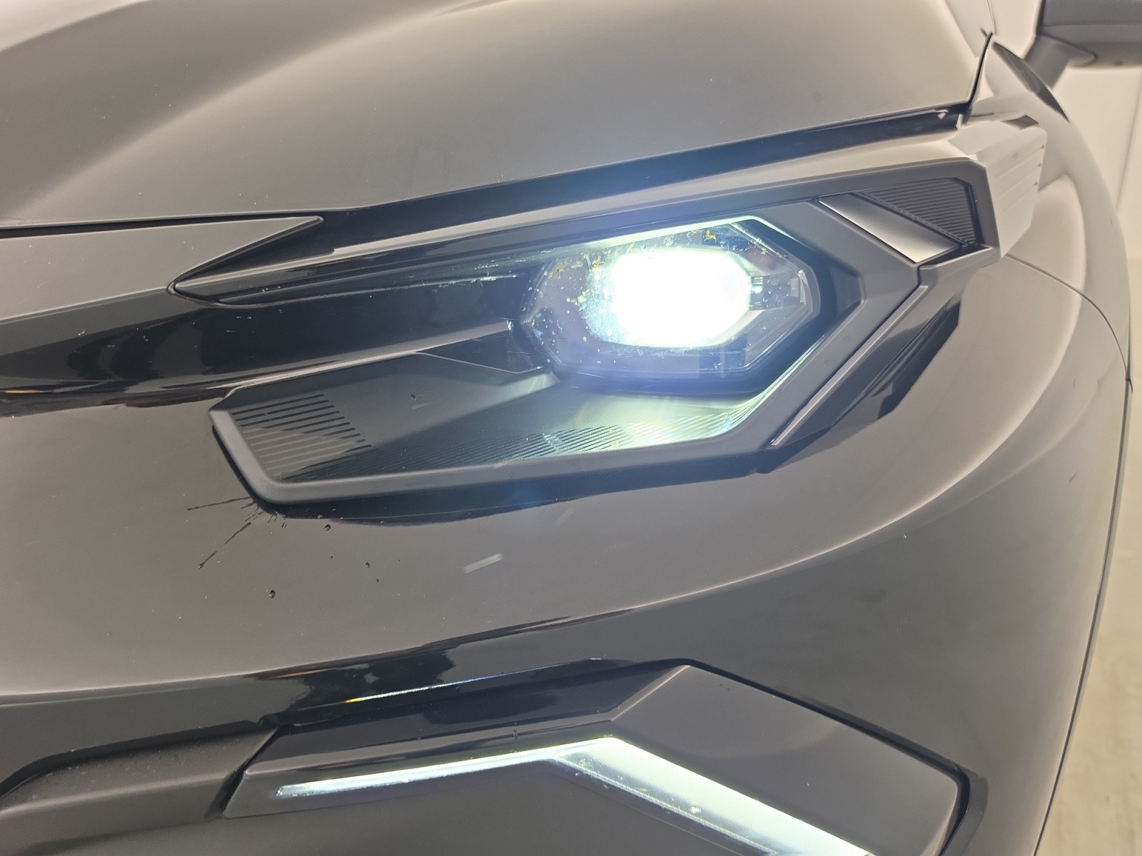 Vente en ligne Renault Clio 6 Clio E-Tech full hybrid 160 ch au prix de 26 490 €
