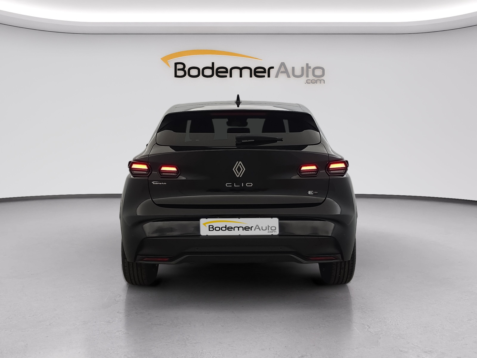 Vente en ligne Renault Clio 6 Clio E-Tech full hybrid 160 ch au prix de 26 490 €