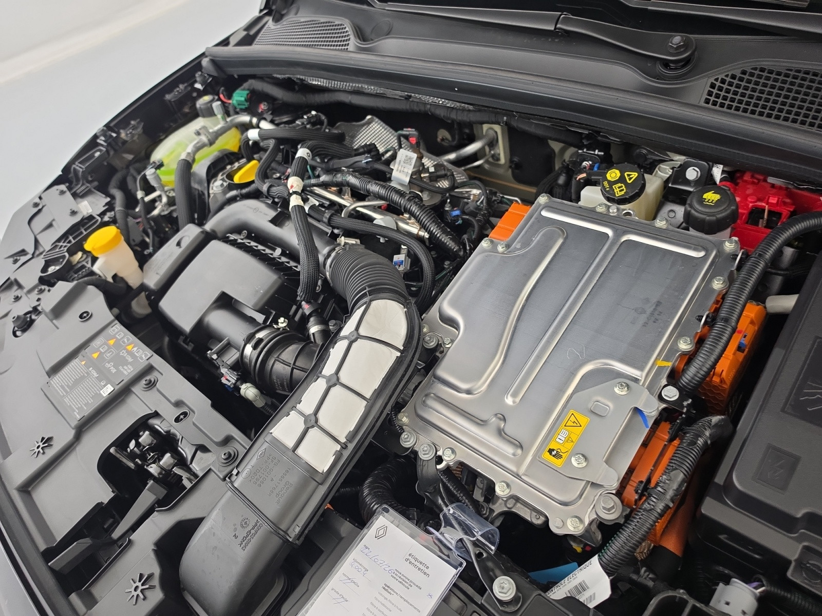 Vente en ligne Renault Clio 6 Clio E-Tech full hybrid 160 ch au prix de 26 490 €