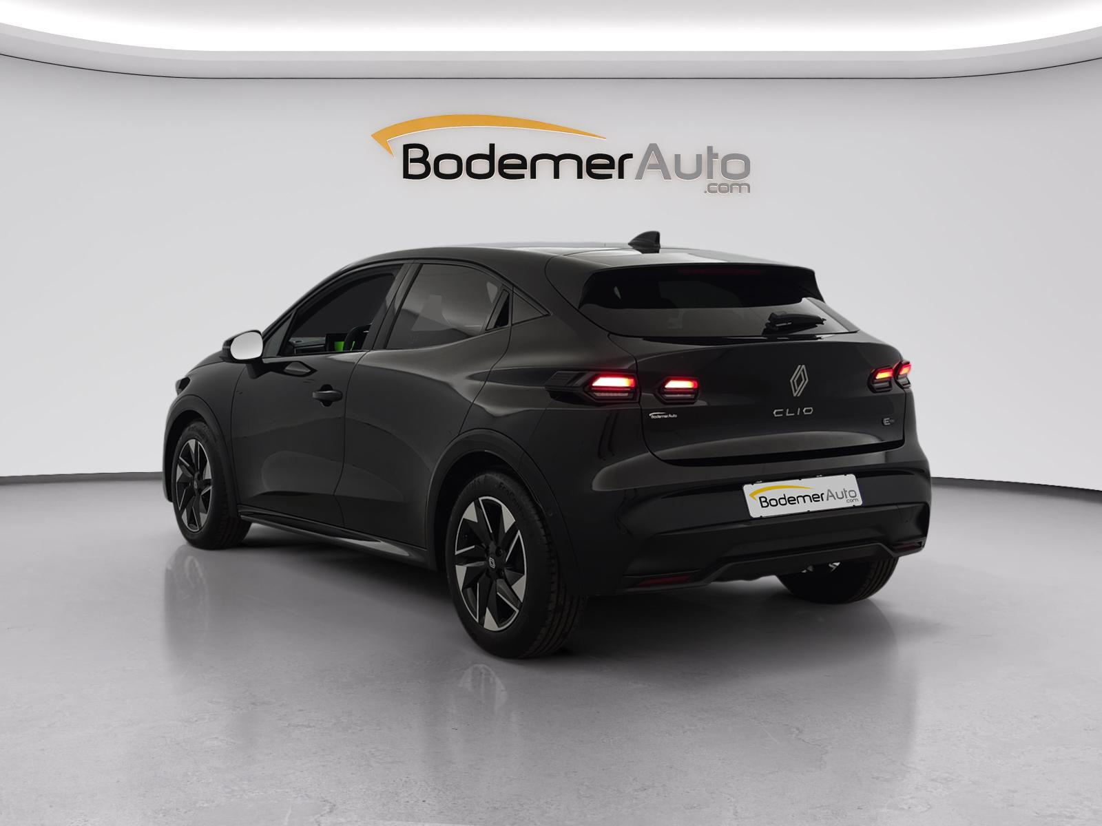 Vente en ligne Renault Clio 6 Clio E-Tech full hybrid 160 ch au prix de 26 490 €
