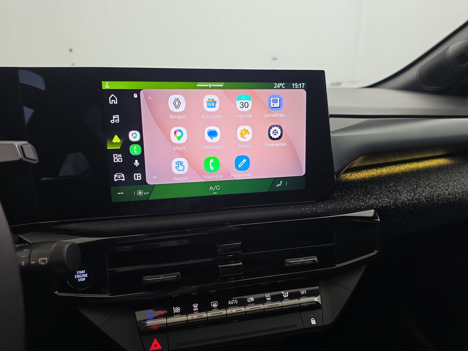 Vente en ligne Renault Clio 6 Clio E-Tech full hybrid 160 ch au prix de 26 490 €