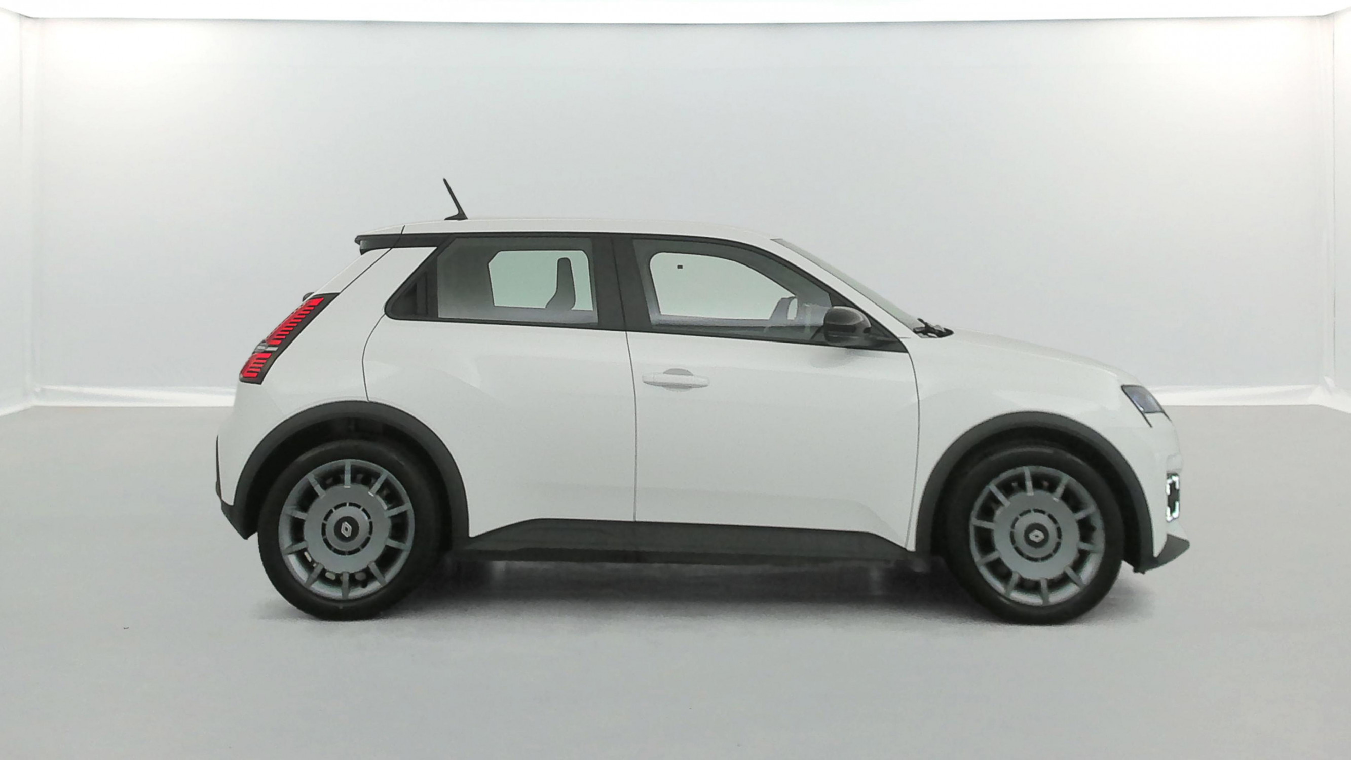 Vente en ligne Renault R5 E-Tech  120 ch autonomie urbaine au prix de 23 690 €