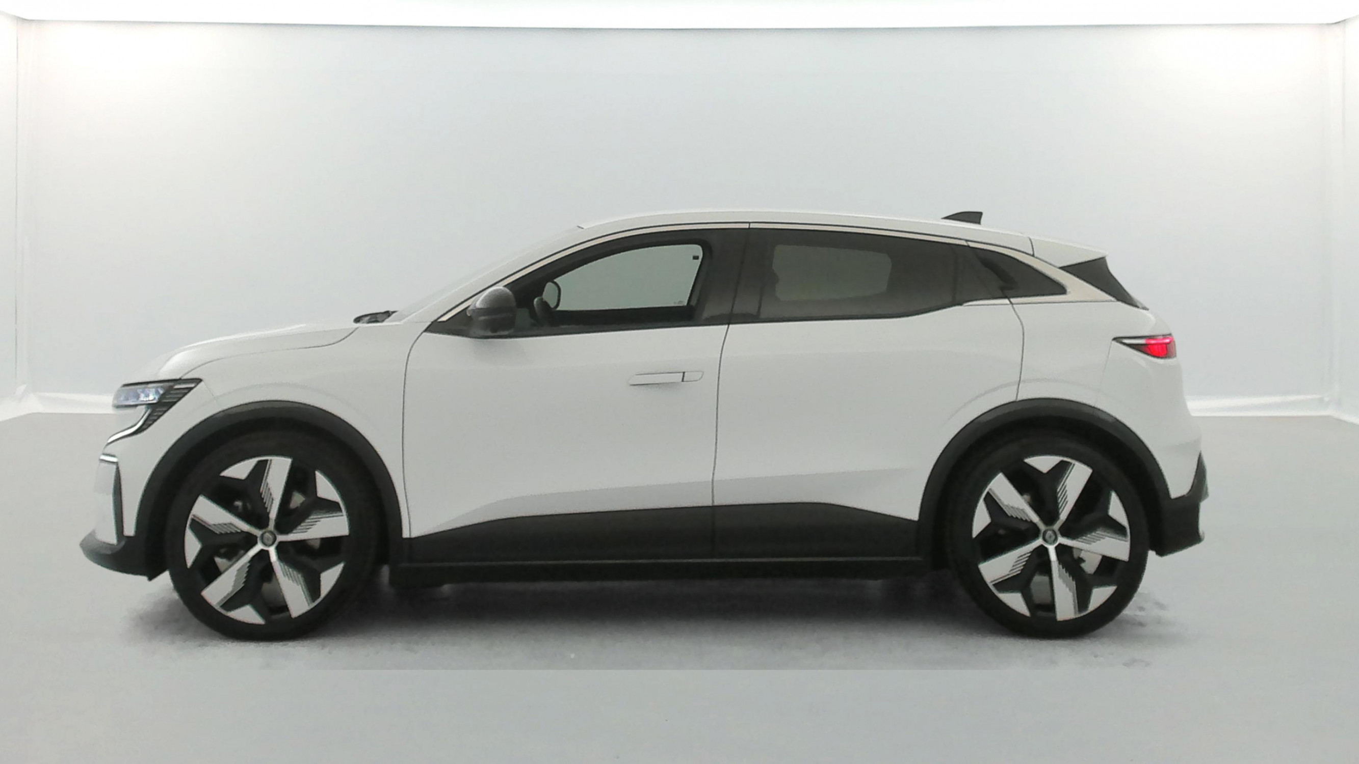 Vente en ligne Renault Megane E-Tech  EV60 220 ch optimum charge au prix de 25 990 €