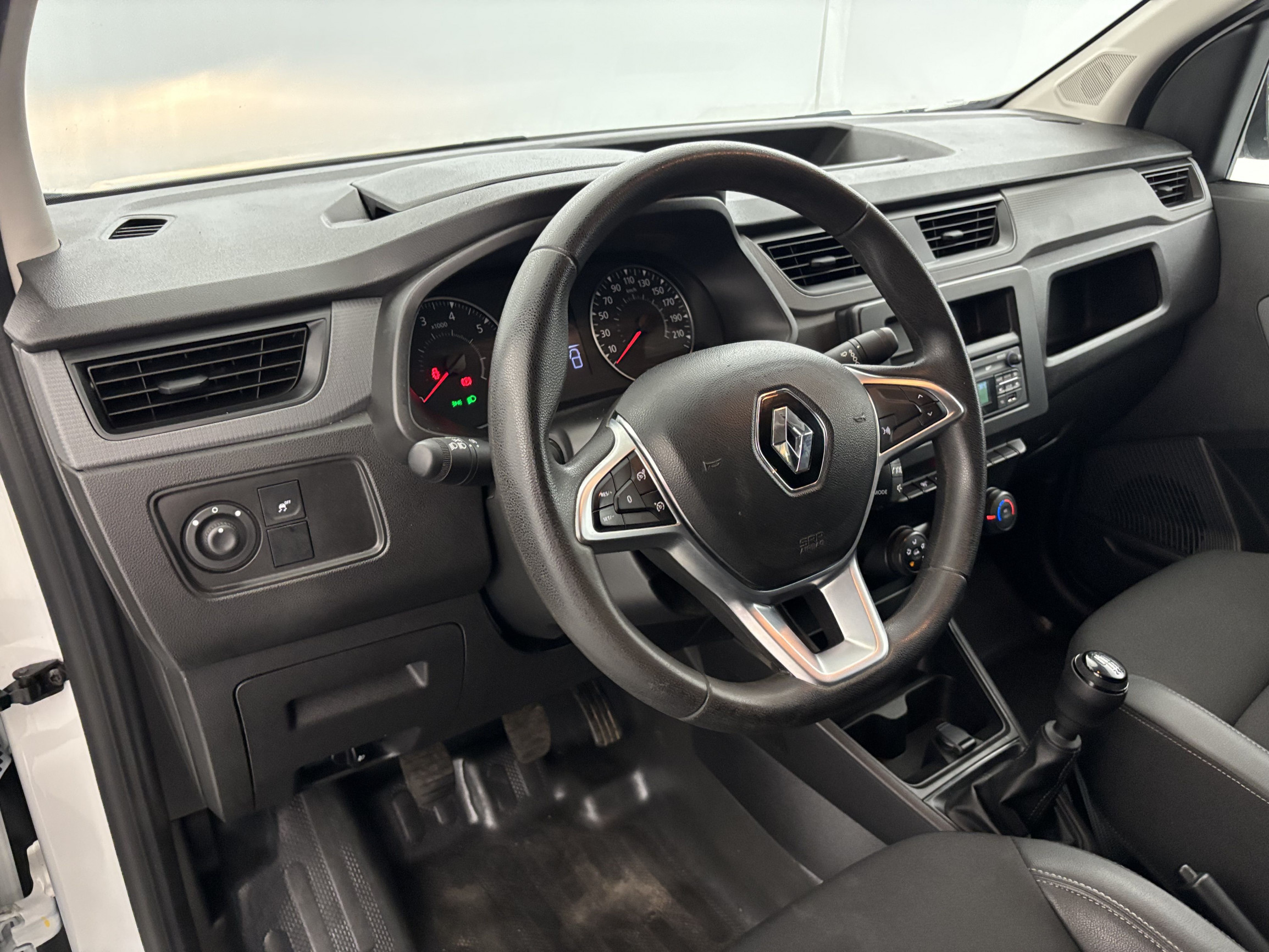 Vente en ligne Renault Express Van  BLUE DCI 95 - 22 au prix de 15 290 €
