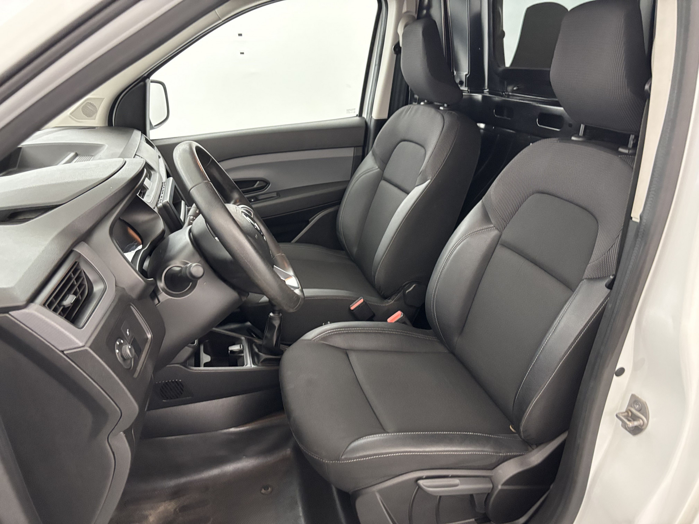 Vente en ligne Renault Express Van  BLUE DCI 95 - 22 au prix de 15 290 €