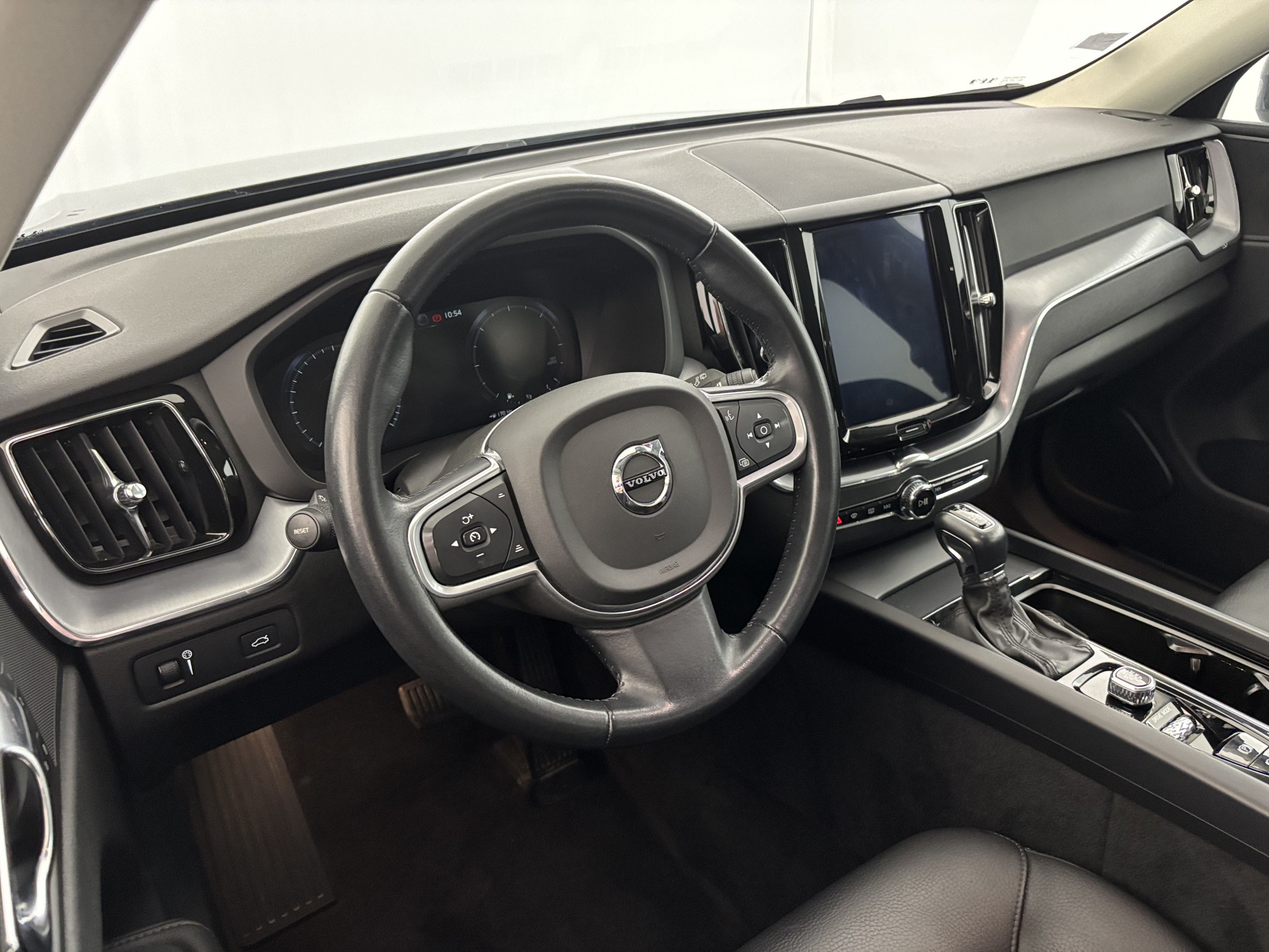 Vente en ligne Volvo XC60 XC60 D4 190 ch AdBlue Geatronic 8 au prix de 27 490 €