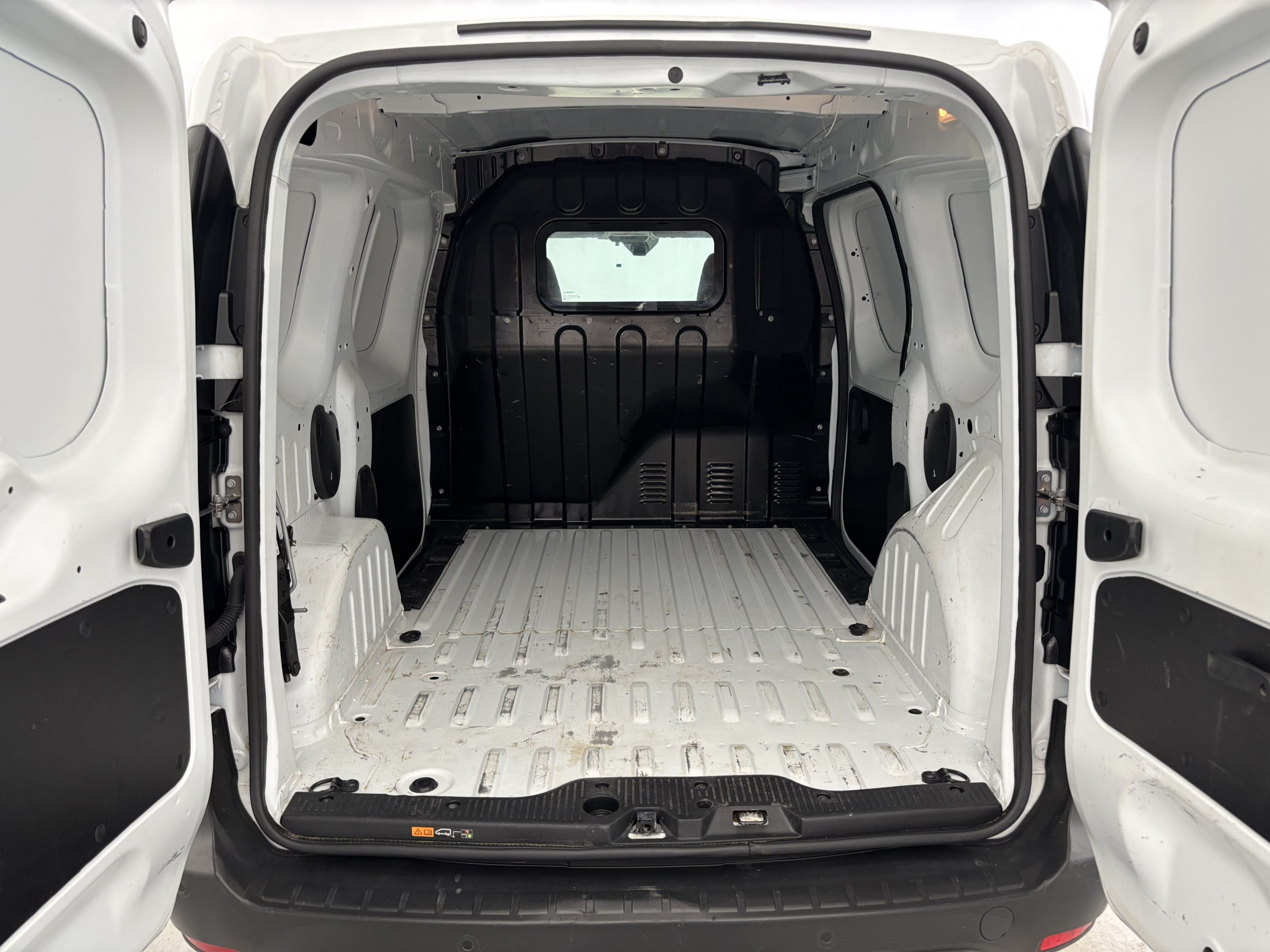 Vente en ligne Renault Express Van  BLUE DCI 95 - 22 au prix de 15 290 €