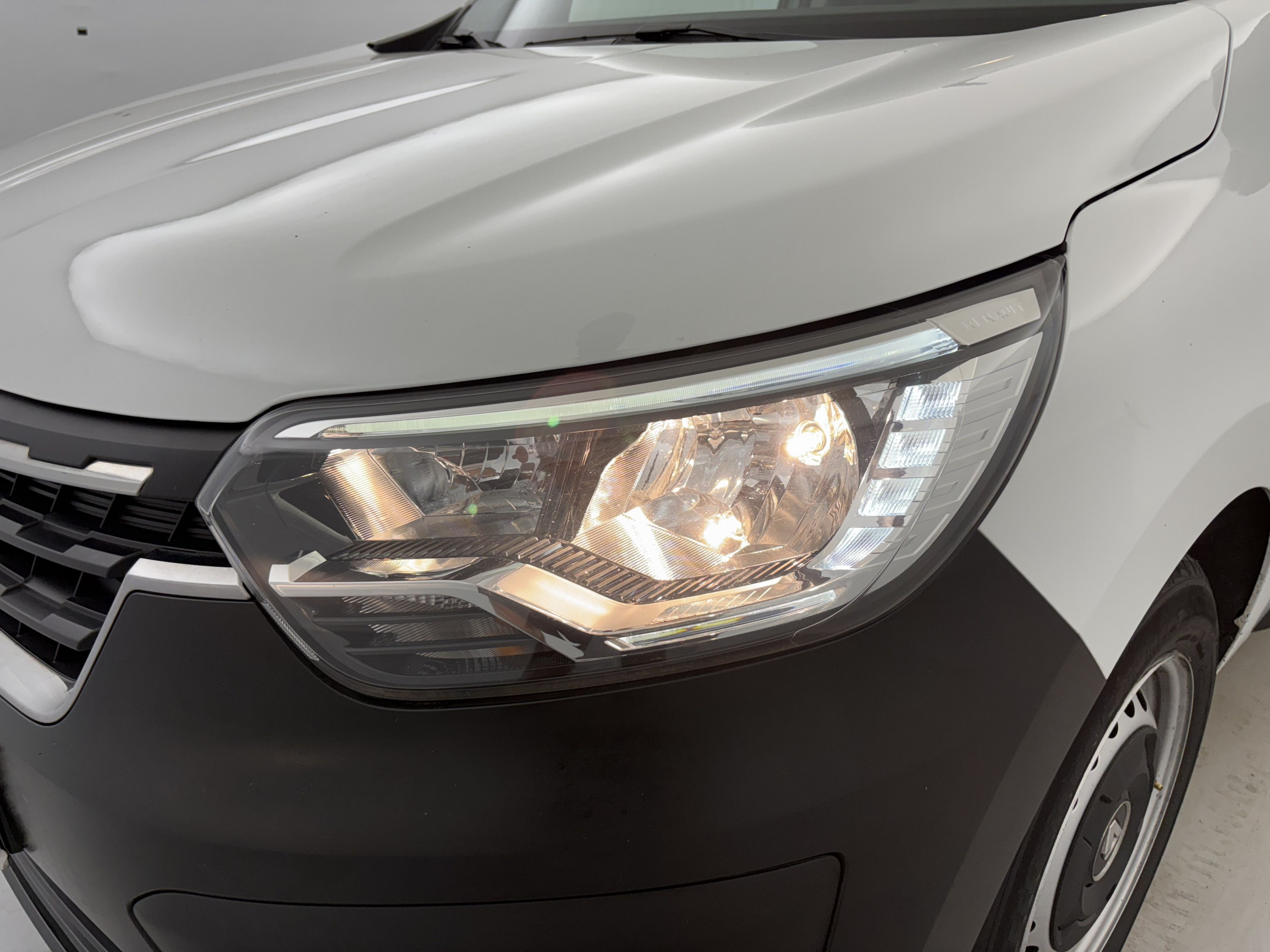 Vente en ligne Renault Express Van  BLUE DCI 95 - 22 au prix de 15 990 €