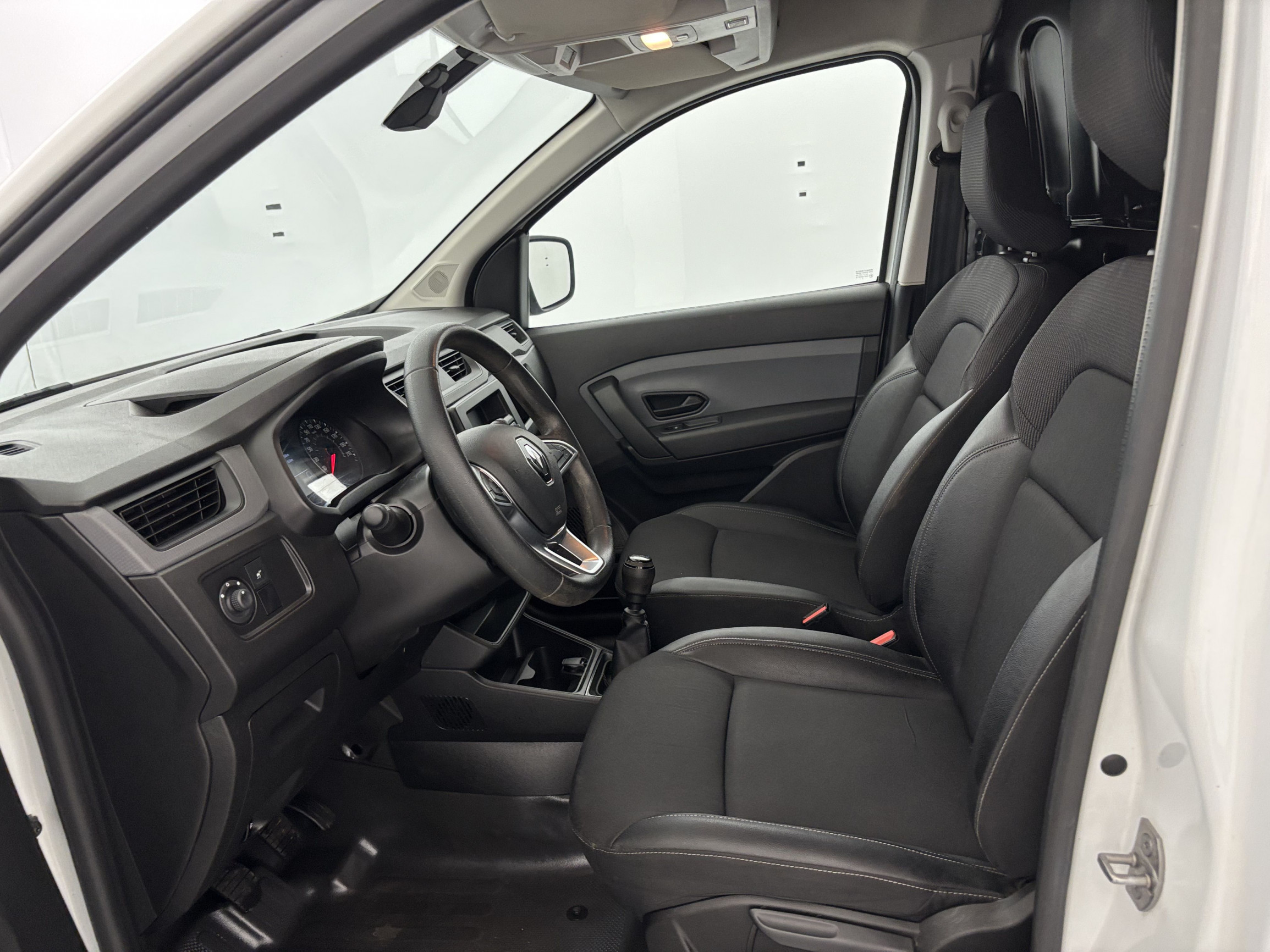 Vente en ligne Renault Express Van  BLUE DCI 95 - 22 au prix de 15 290 €