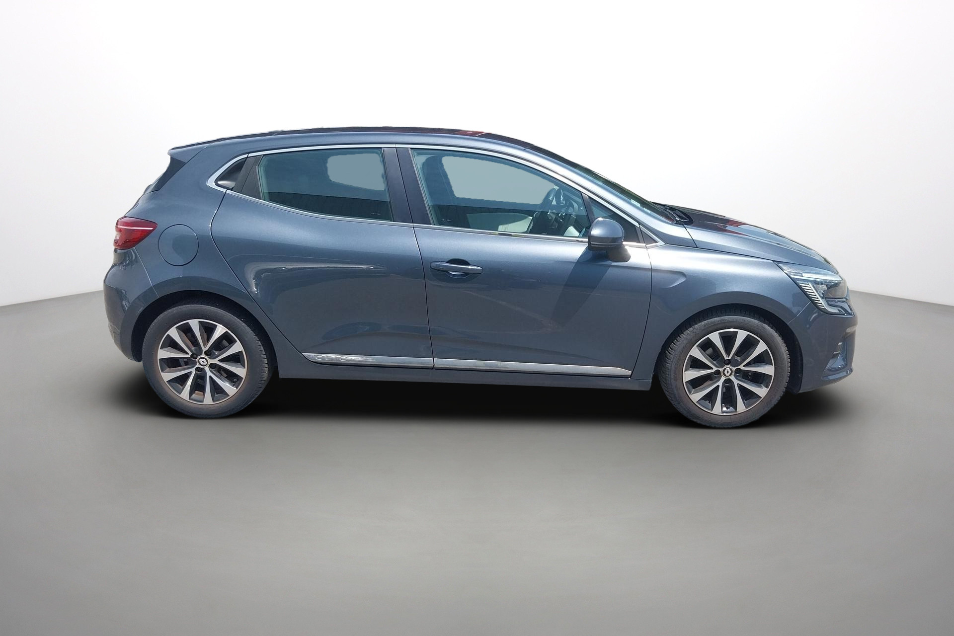 Vente en ligne Renault Clio 5 Clio TCe 100 GPL - 21N au prix de 15 590 €