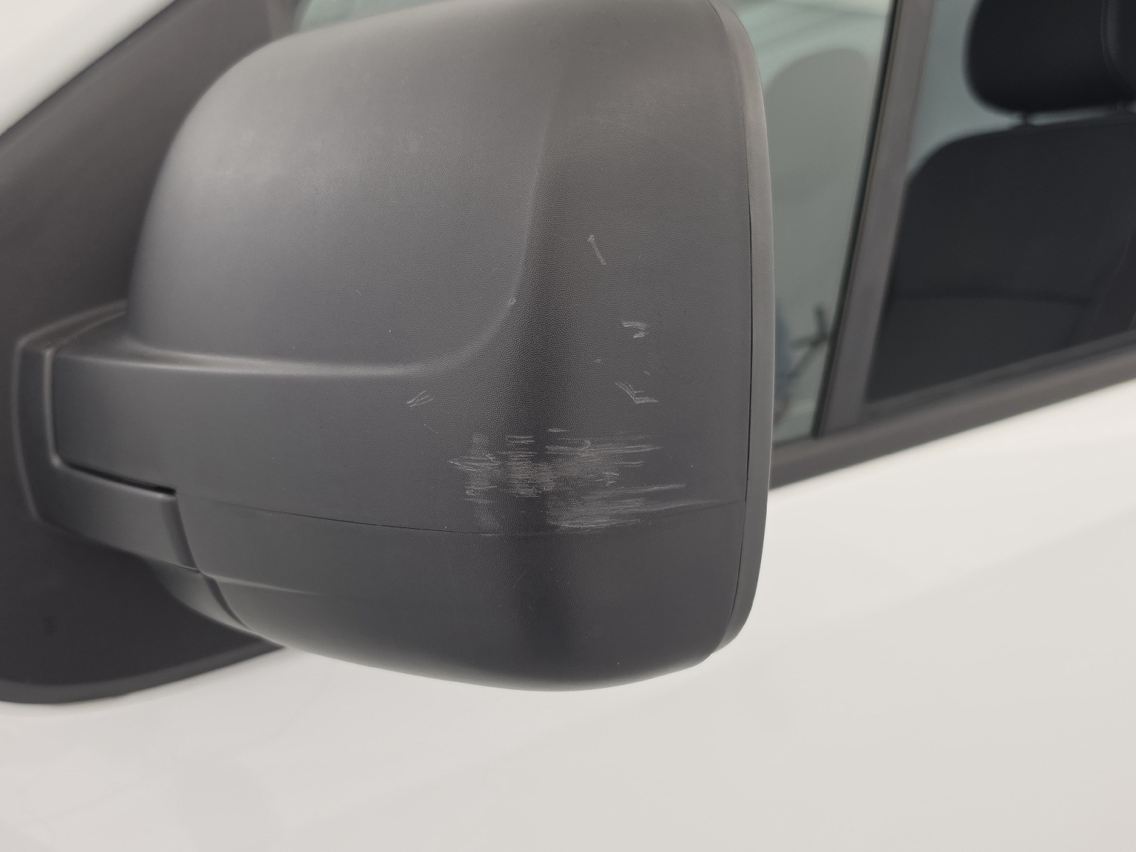 Vente en ligne Renault Trafic 3 Fourgon TRAFIC FGN L1H1 1000 KG DCI 120 au prix de 20 490 €