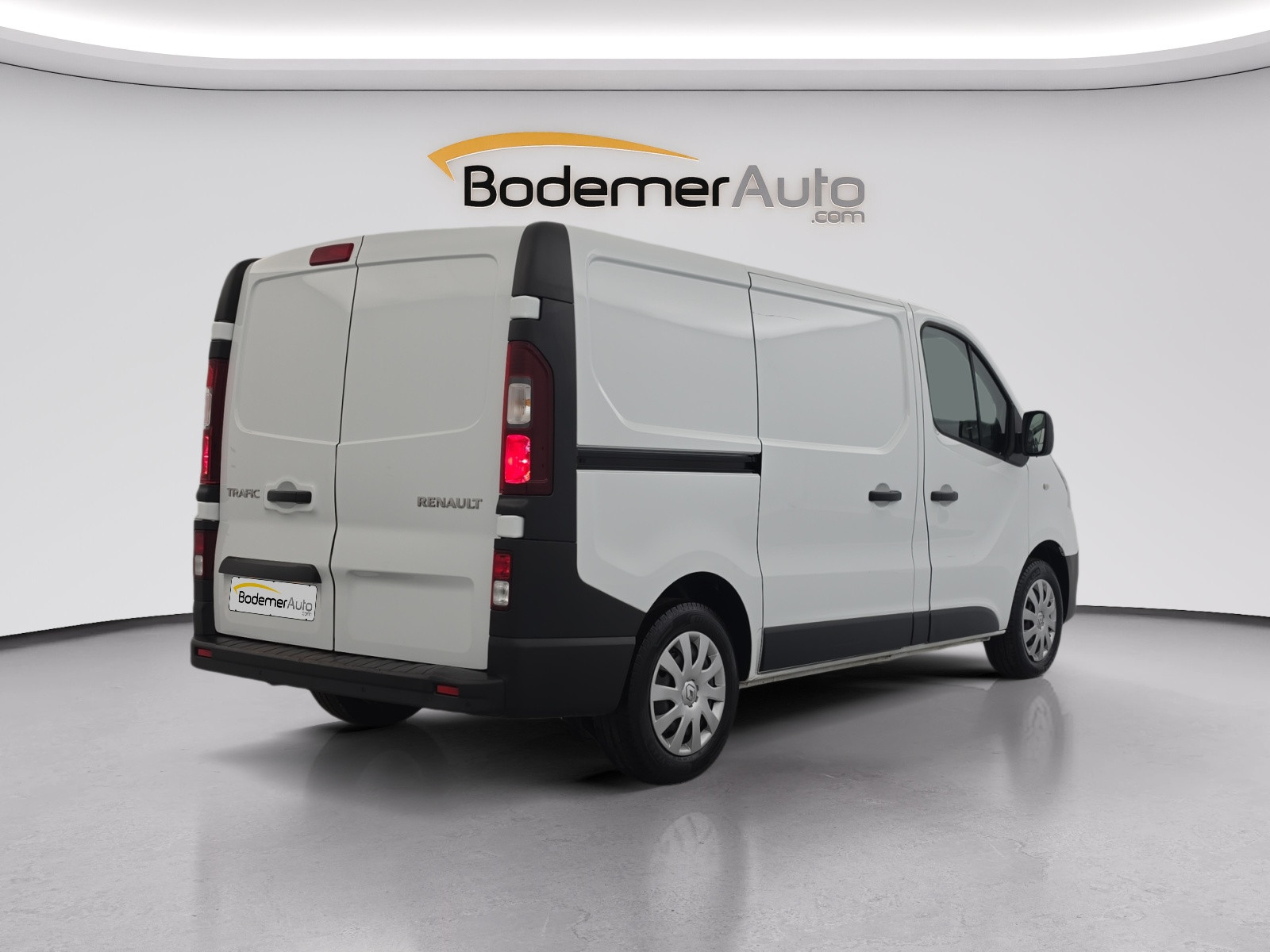 Vente en ligne Renault Trafic 3 Fourgon TRAFIC FGN L1H1 1000 KG DCI 120 au prix de 20 490 €