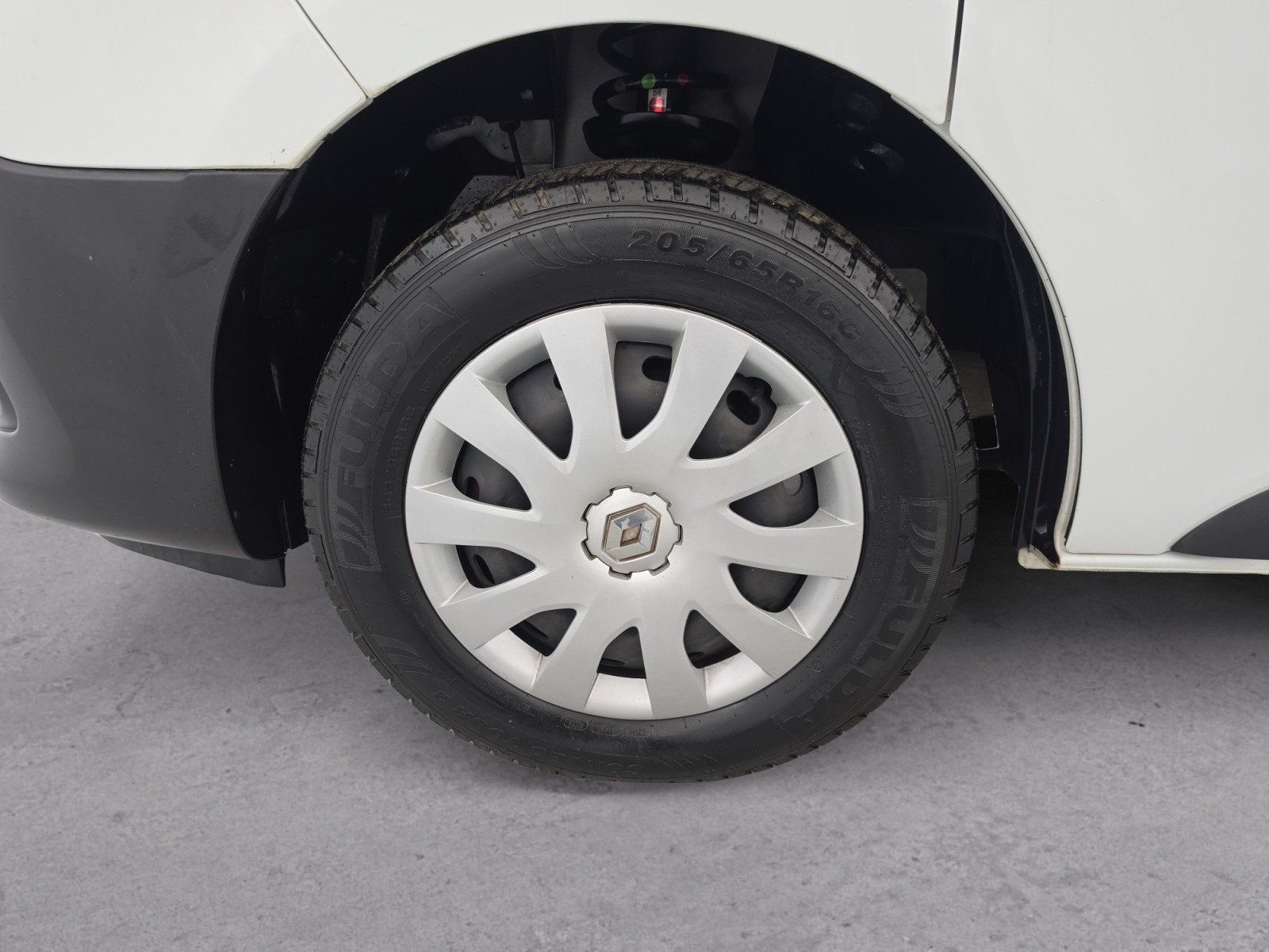 Vente en ligne Renault Trafic 3 Fourgon TRAFIC FGN L1H1 1000 KG DCI 120 au prix de 20 490 €