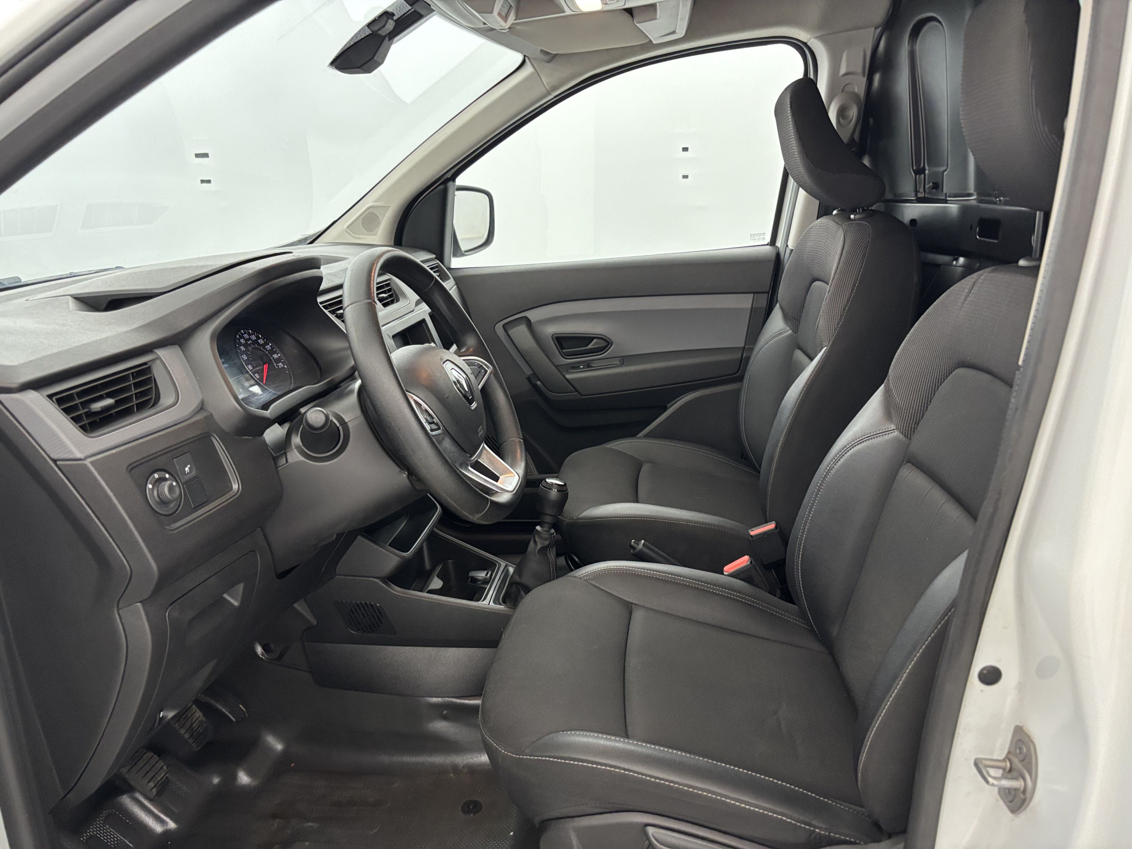 Vente en ligne Renault Express Van  BLUE DCI 95 - 22 au prix de 15 290 €