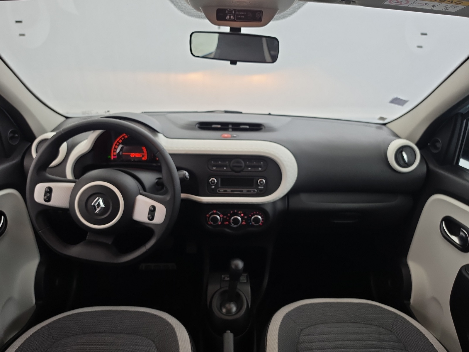 Vente en ligne Renault Twingo 3  0.9 TCe 90 au prix de 11 490 €