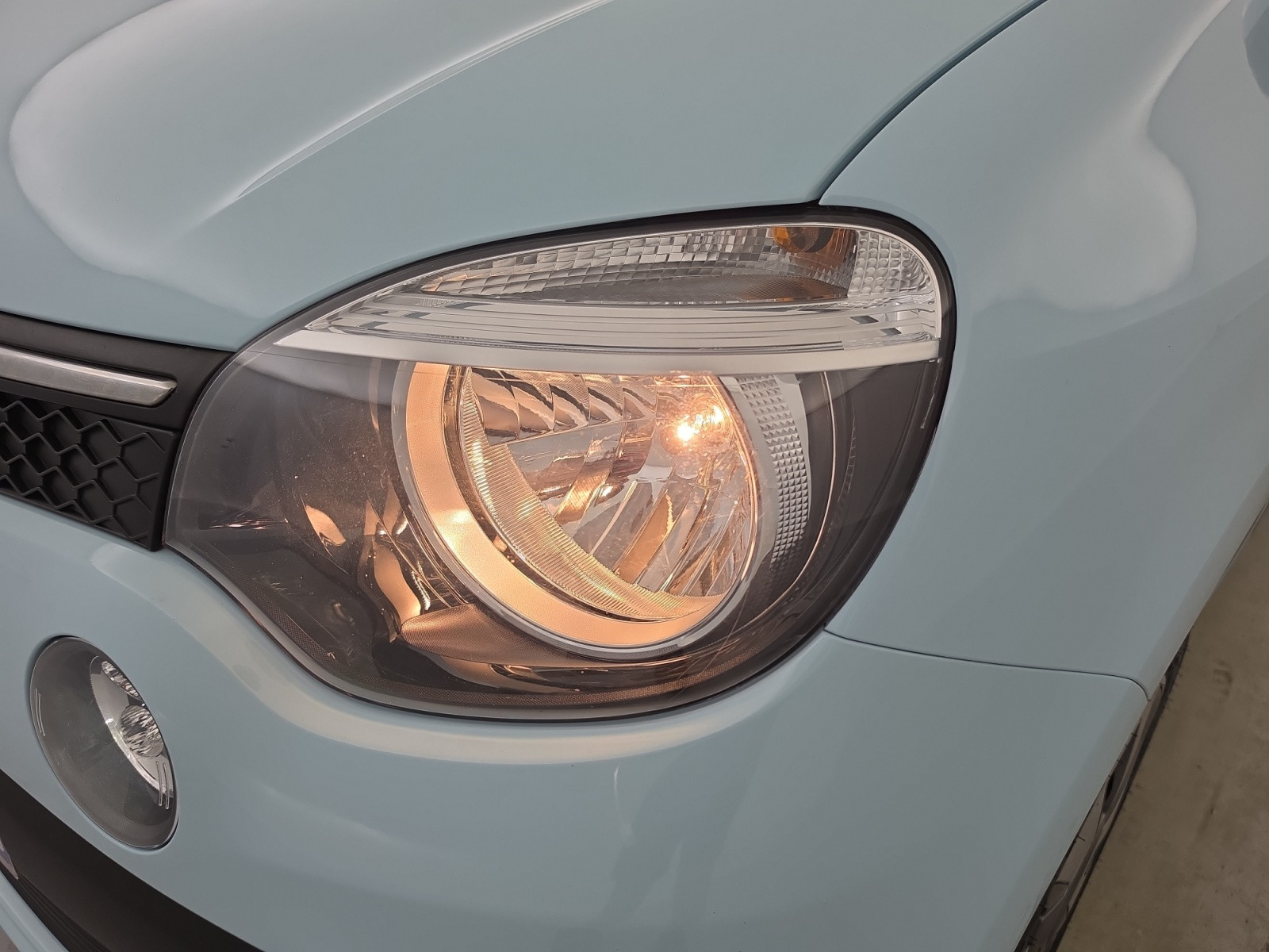 Vente en ligne Renault Twingo 3  0.9 TCe 90 au prix de 11 490 €