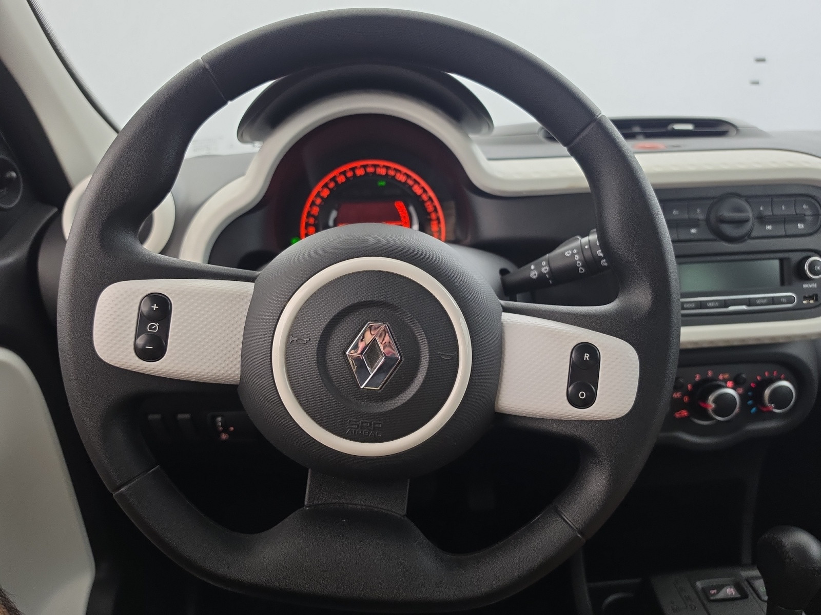 Vente en ligne Renault Twingo 3  0.9 TCe 90 au prix de 11 490 €