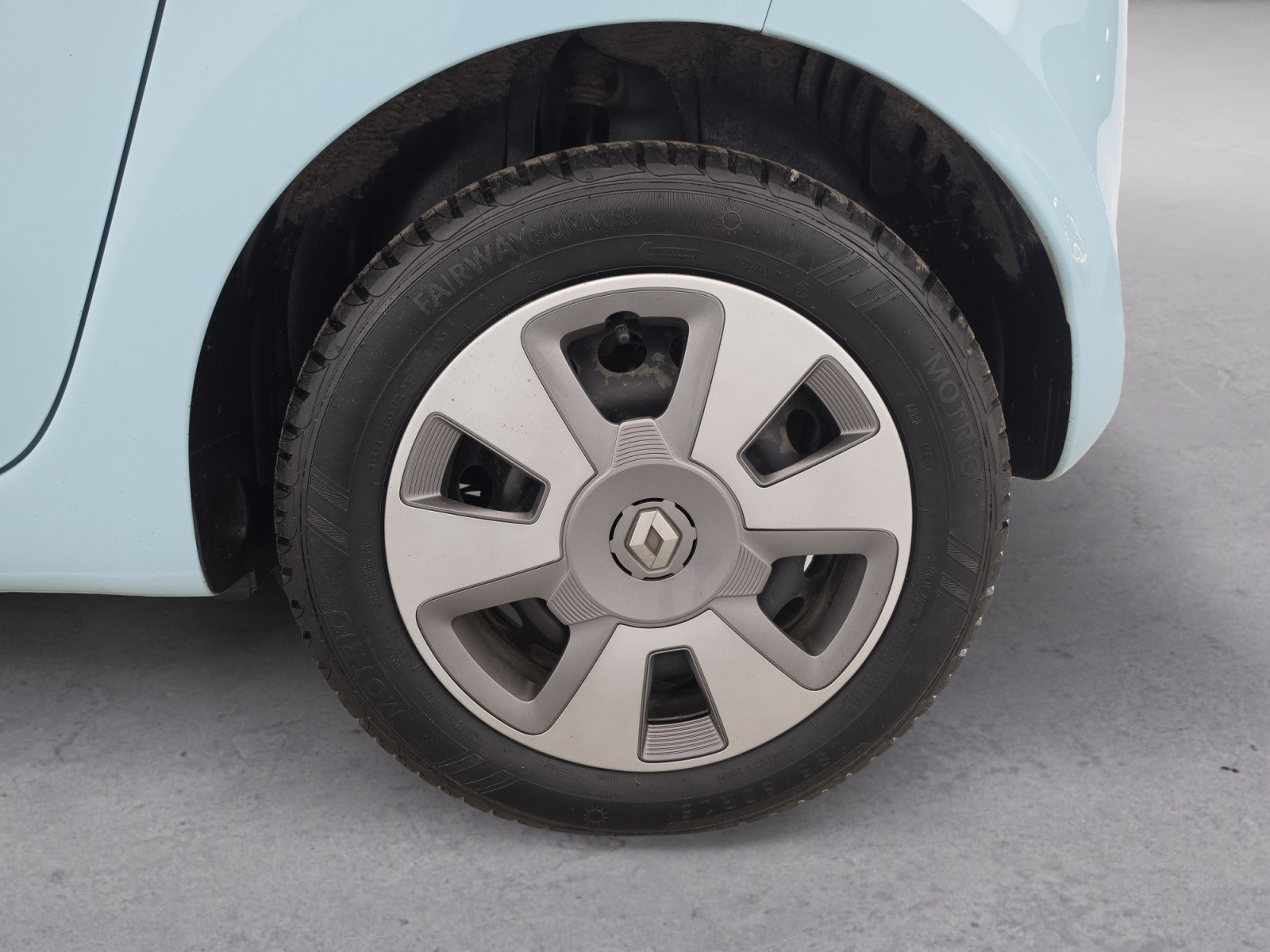 Vente en ligne Renault Twingo 3  0.9 TCe 90 au prix de 11 490 €