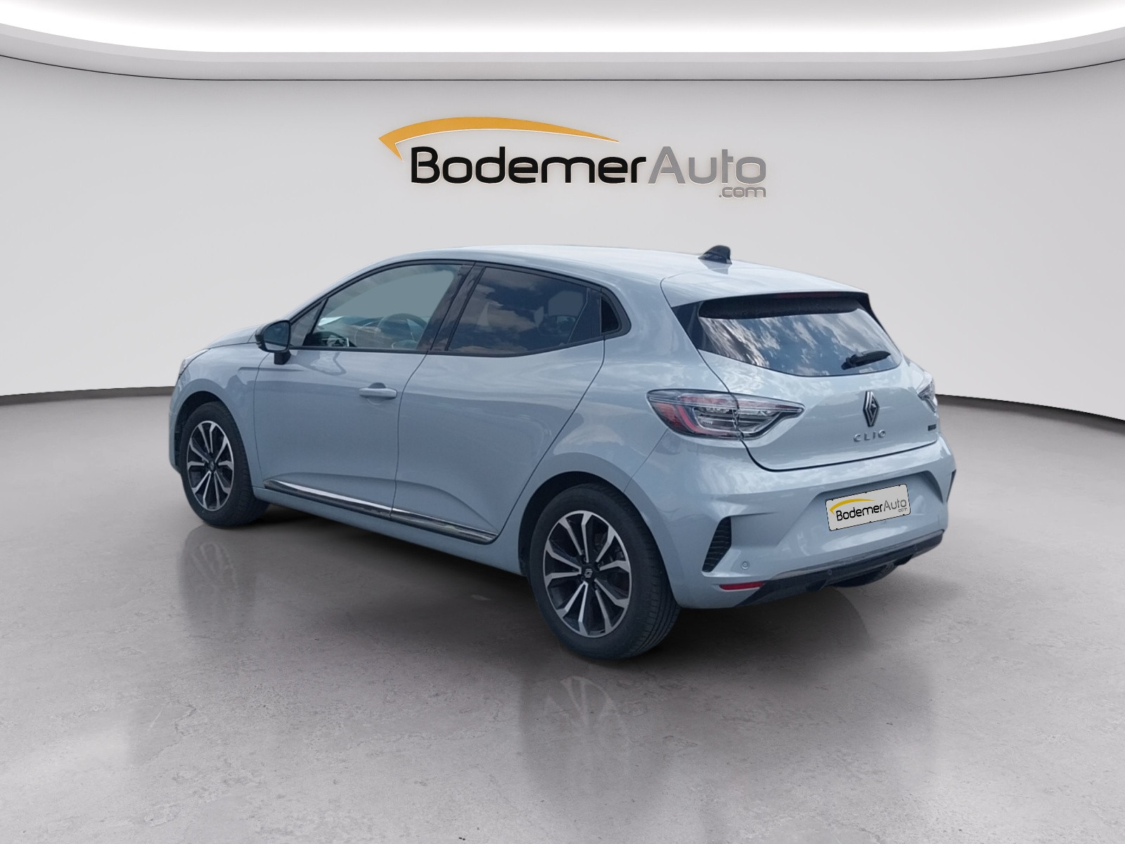 Vente en ligne Renault Clio 5 Clio E-Tech full hybrid 145 ch GSR2 au prix de 20 990 €
