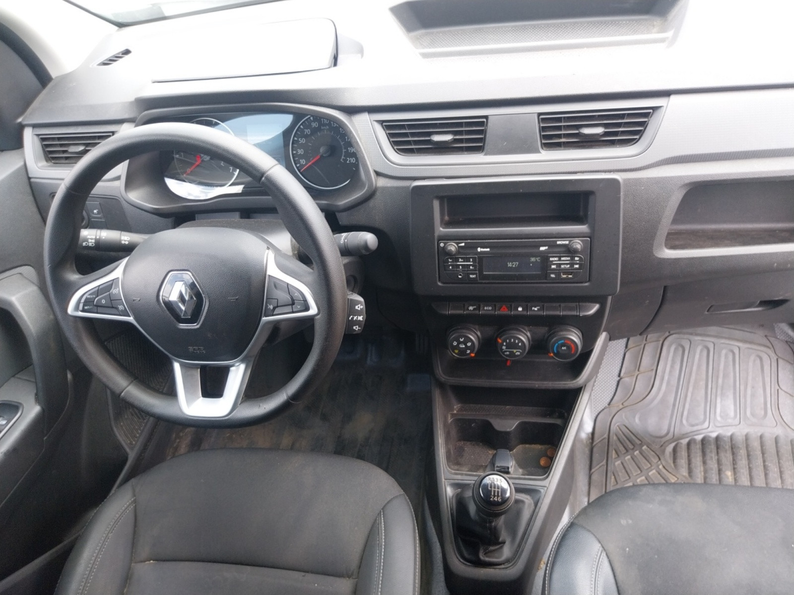 Vente en ligne Renault Express Van  BLUE DCI 95 - 22 au prix de 15 290 €