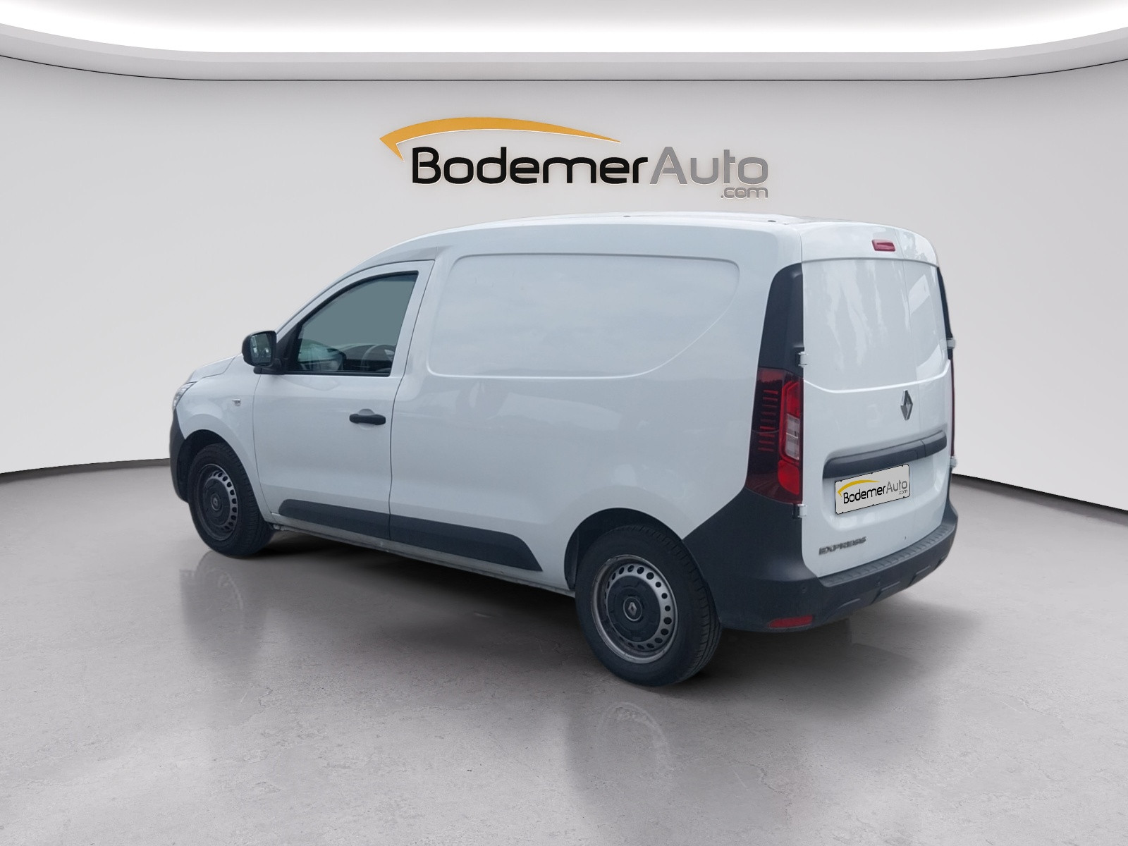 Vente en ligne Renault Express Van  BLUE DCI 95 - 22 au prix de 15 290 €