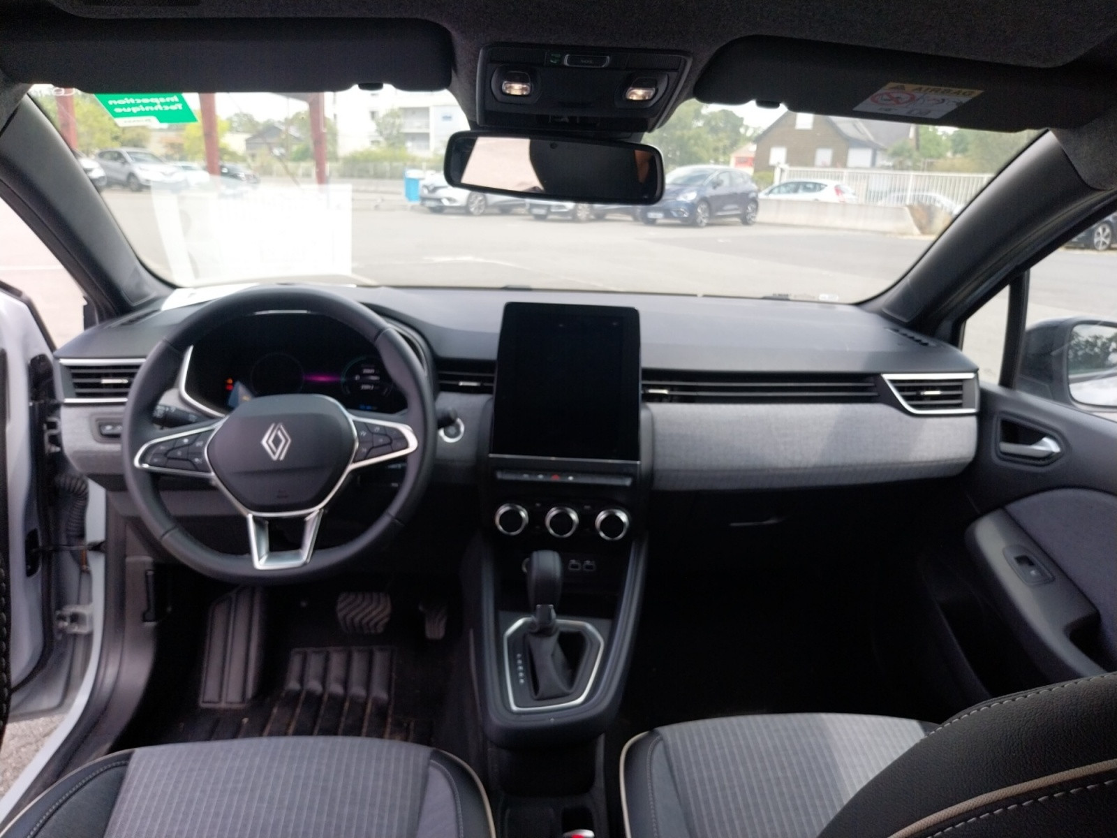 Vente en ligne Renault Clio 5 Clio E-Tech full hybrid 145 ch GSR2 au prix de 20 990 €