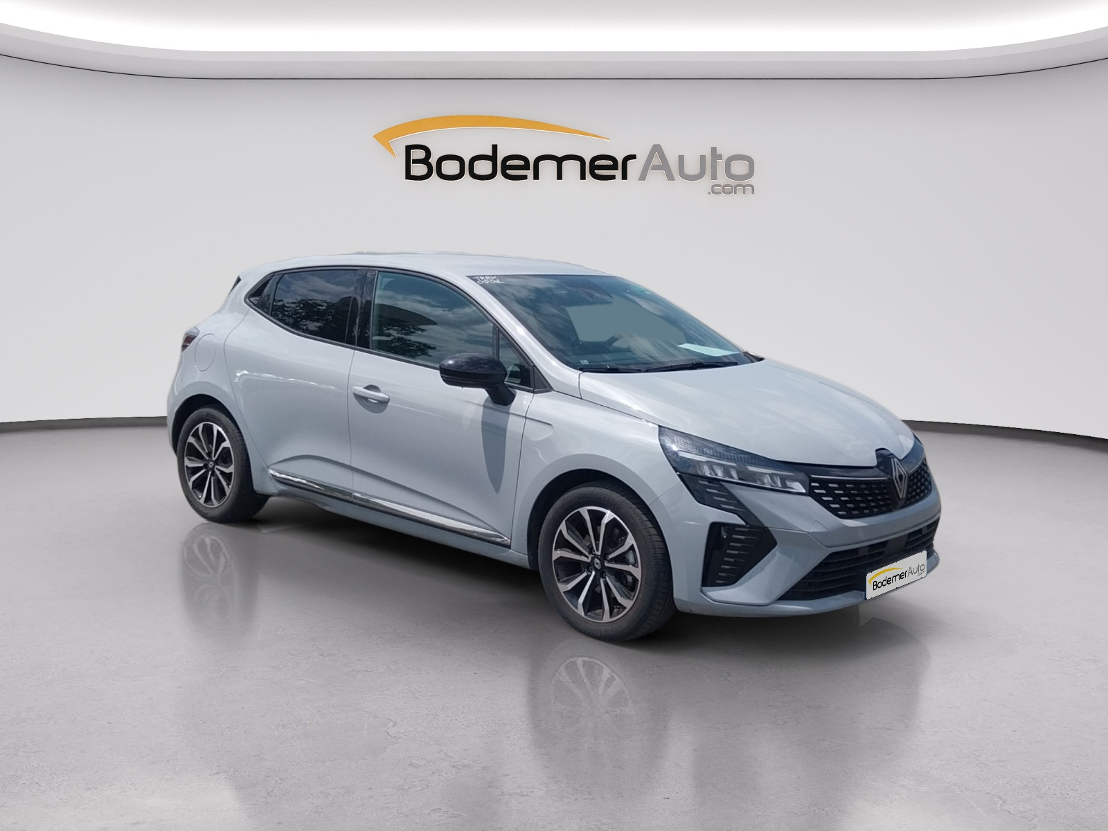 Vente en ligne Renault Clio 5 Clio E-Tech full hybrid 145 ch GSR2 au prix de 20 990 €