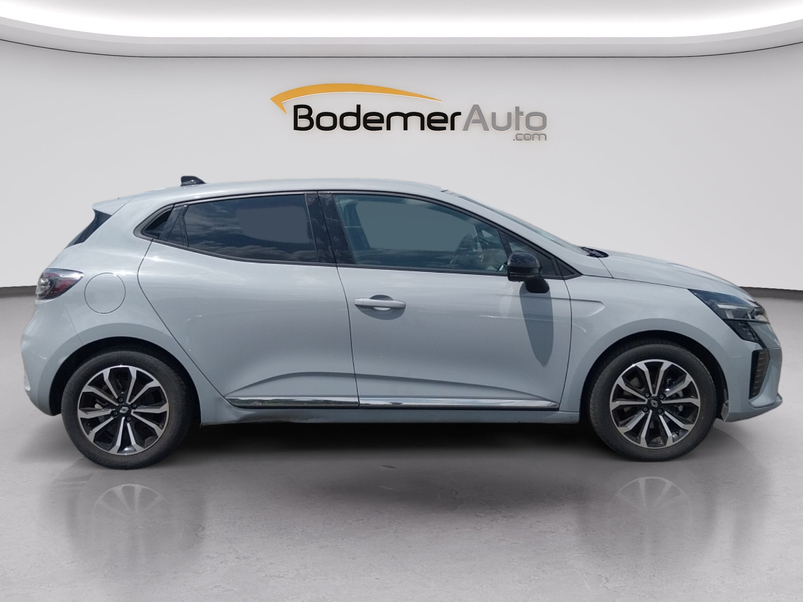 Vente en ligne Renault Clio 5 Clio E-Tech full hybrid 145 ch GSR2 au prix de 20 990 €