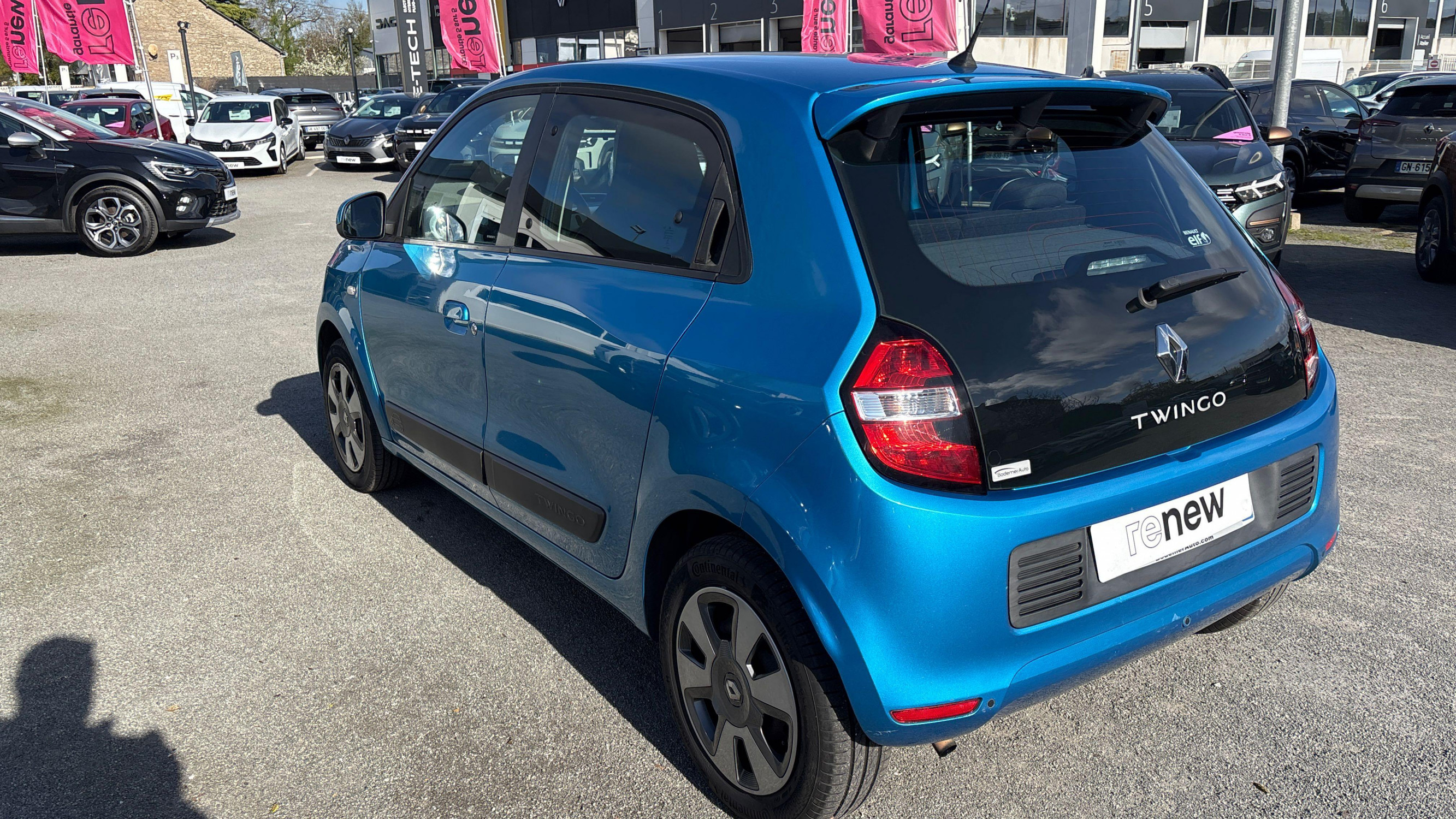 Vente en ligne Renault Twingo 3  1.0 SCe 70 eco2 au prix de 8 390 €