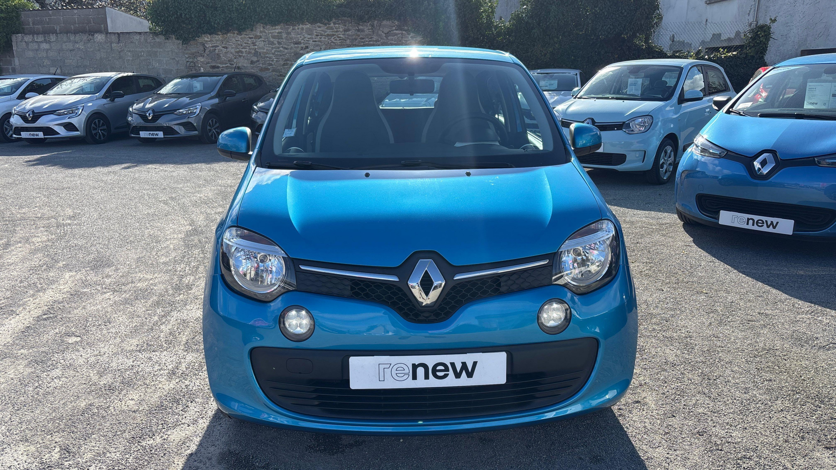 Vente en ligne Renault Twingo 3  1.0 SCe 70 eco2 au prix de 8 390 €