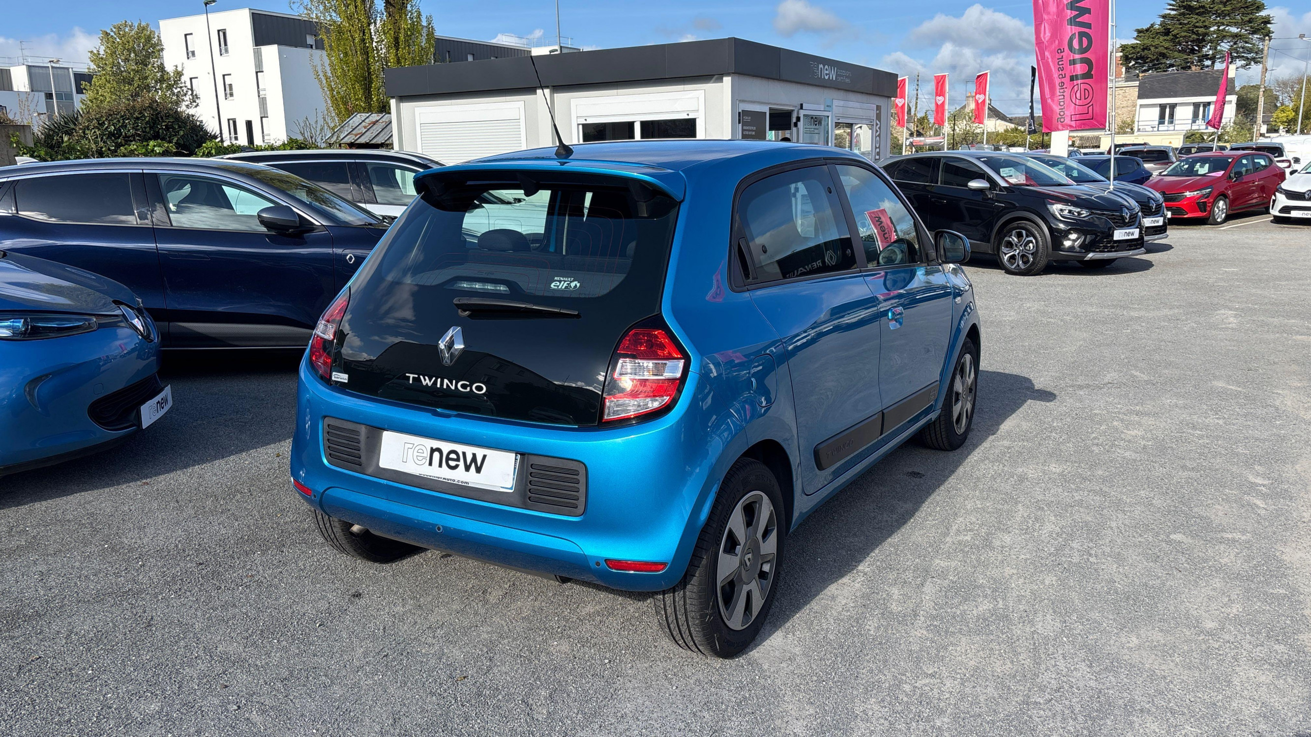 Vente en ligne Renault Twingo 3  1.0 SCe 70 eco2 au prix de 8 390 €