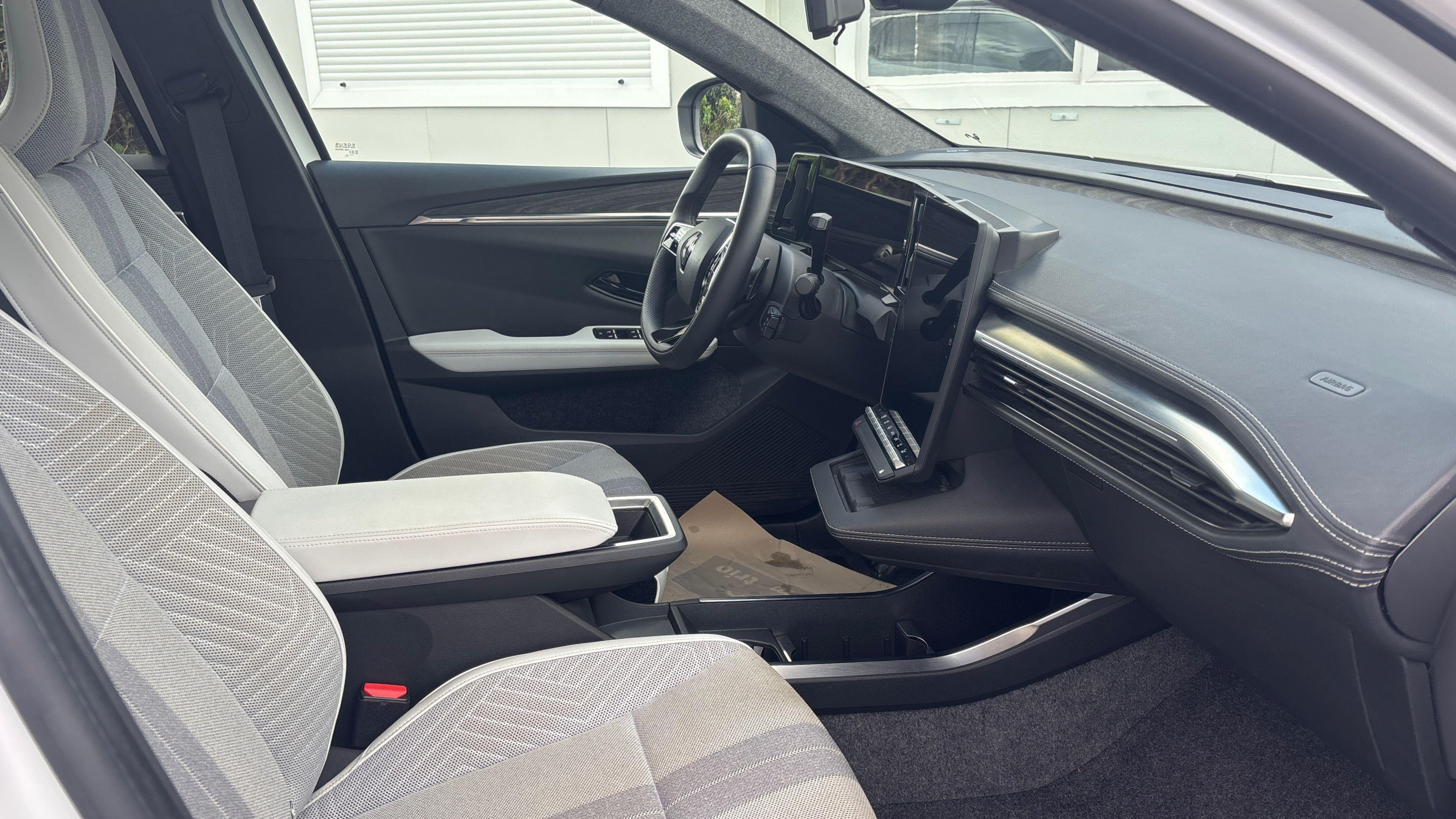 Vente en ligne Renault Scenic E-Tech  220 ch grande autonomie au prix de 40 490 €