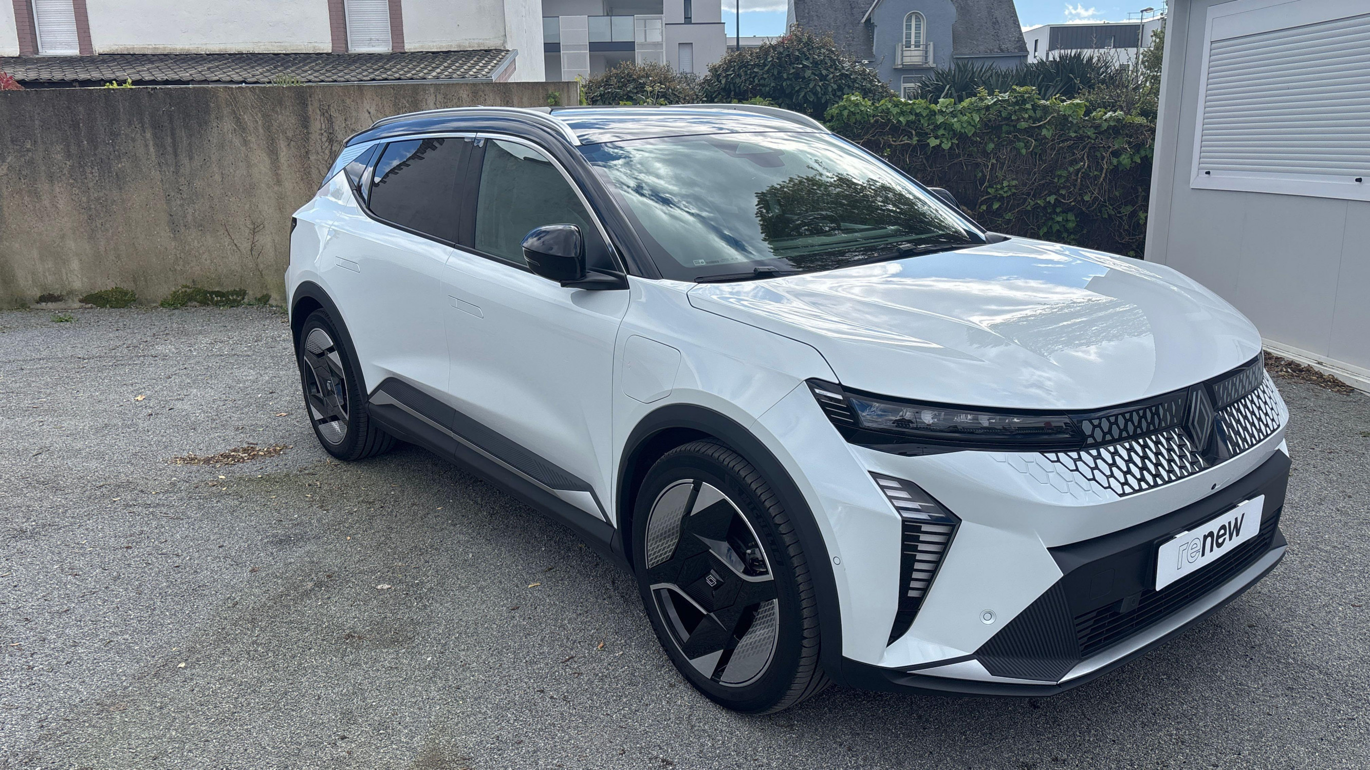 Vente en ligne Renault Scenic E-Tech  220 ch grande autonomie au prix de 40 490 €