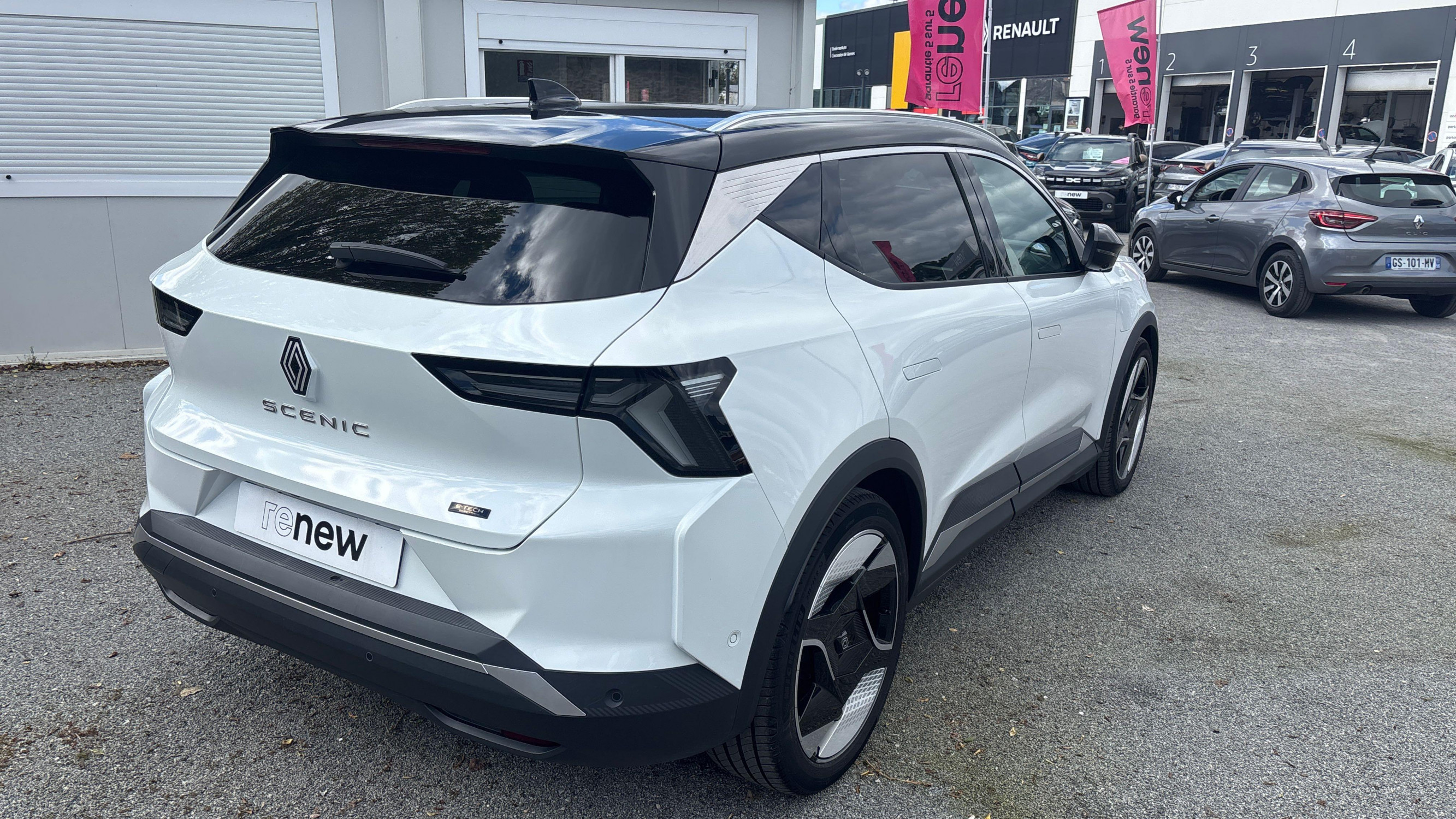 Vente en ligne Renault Scenic E-Tech  220 ch grande autonomie au prix de 40 490 €