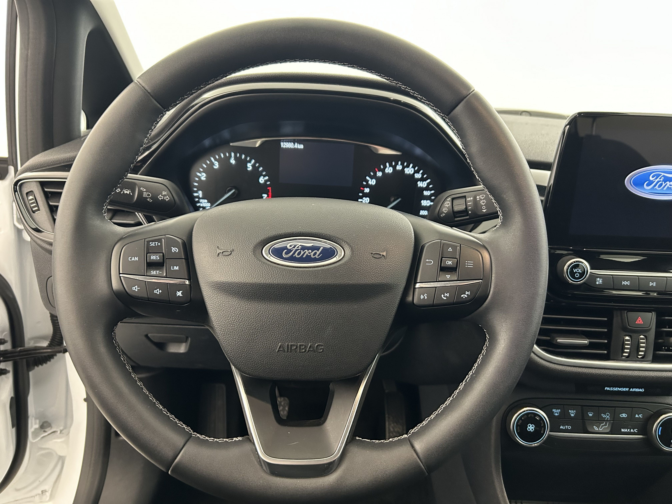 Vente en ligne Ford Fiesta  1.1 75 ch BVM5 au prix de 12 570 €