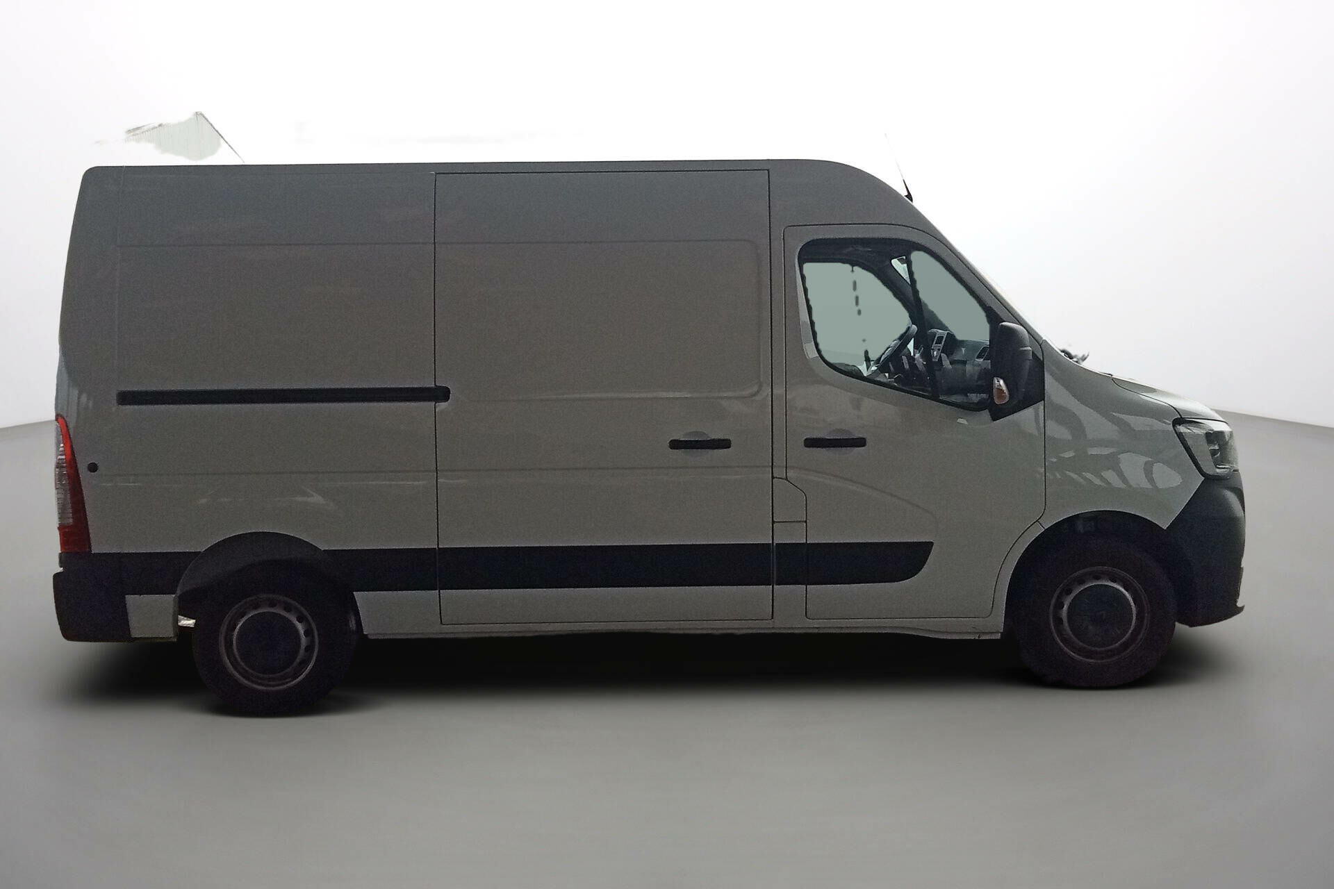 Vente en ligne Renault Master Fourgon MASTER FGN TRAC F3500 L2H2 BLUE DCI 135 au prix de 23 990 €