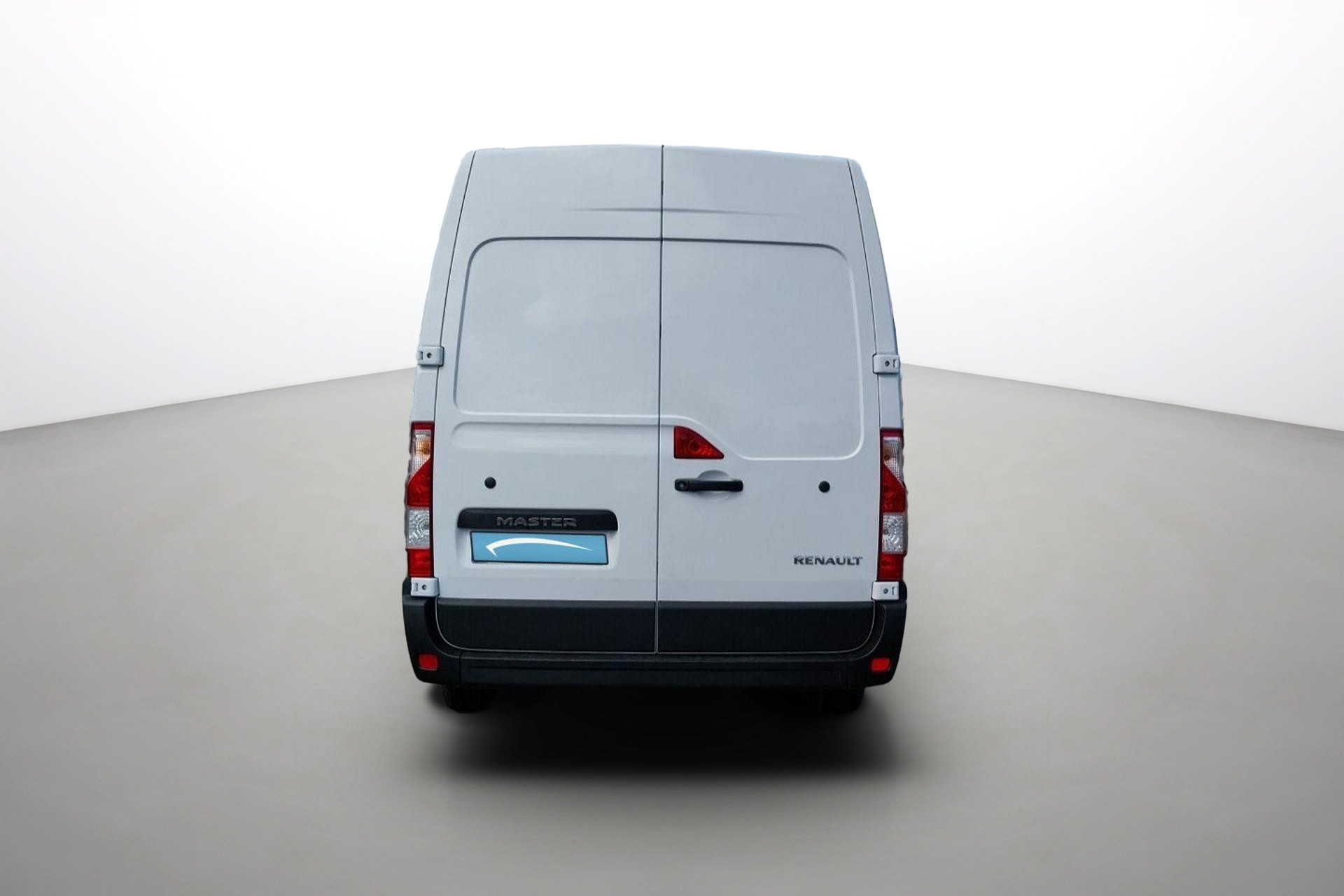 Vente en ligne Renault Master Fourgon MASTER FGN TRAC F3500 L2H2 BLUE DCI 135 au prix de 25 890 €