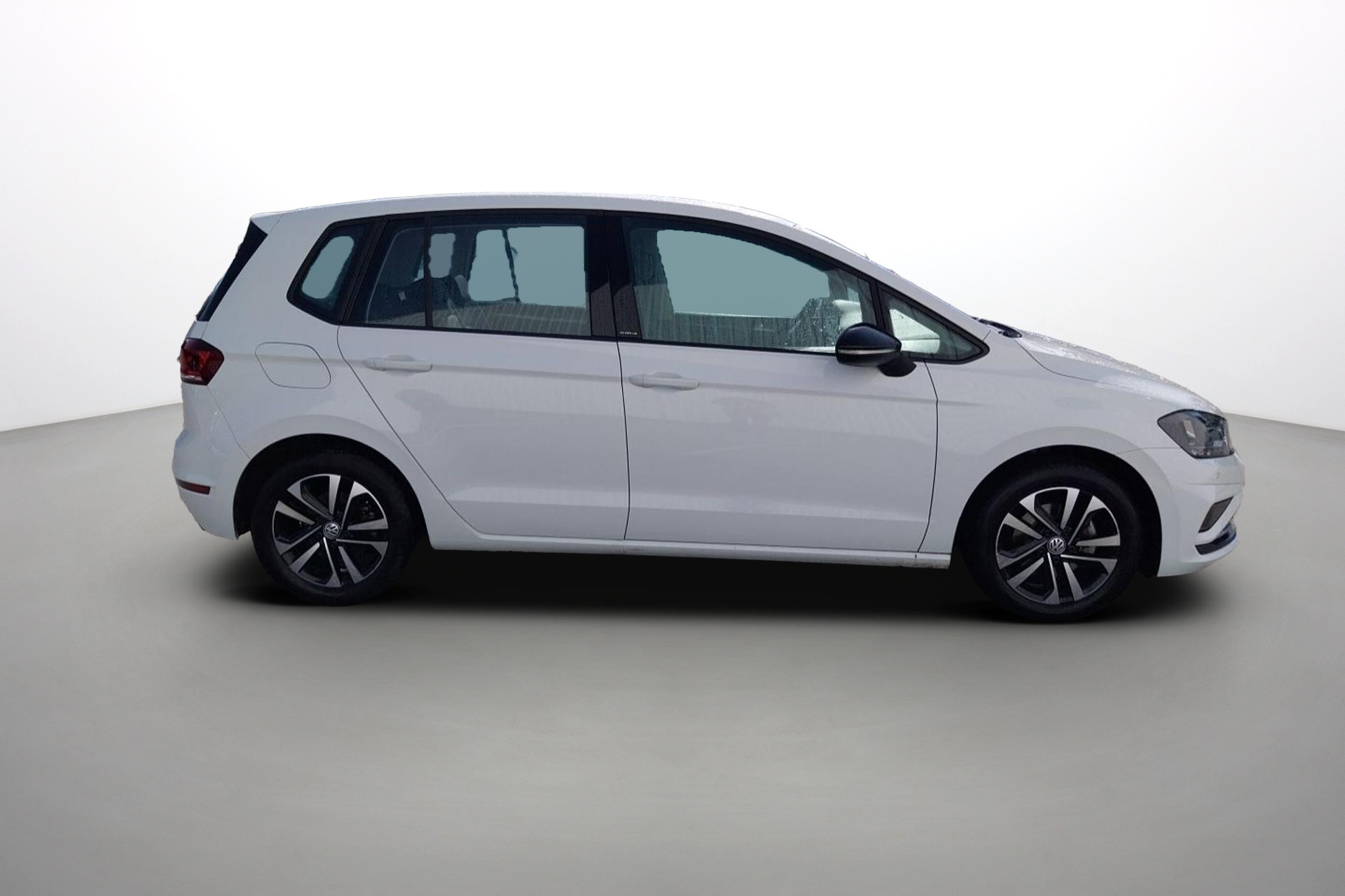 Vente en ligne Volkswagen Golf SW  1.5 TSI 150 EVO DSG7 au prix de 21 990 €