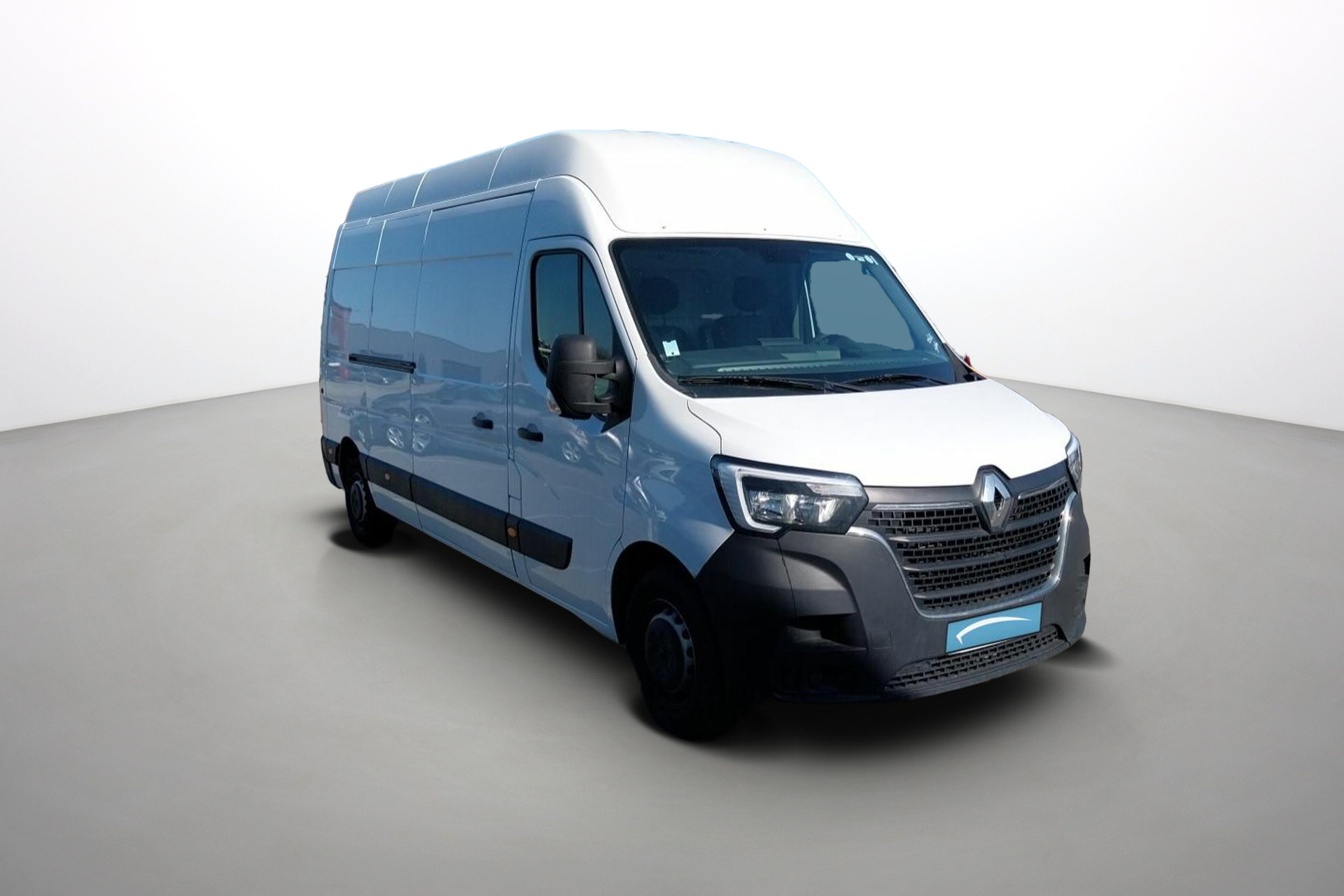 Vente en ligne Renault Master Fourgon MASTER FGN TRAC F3500 L3H3 BLUE DCI 135 au prix de 26 970 €